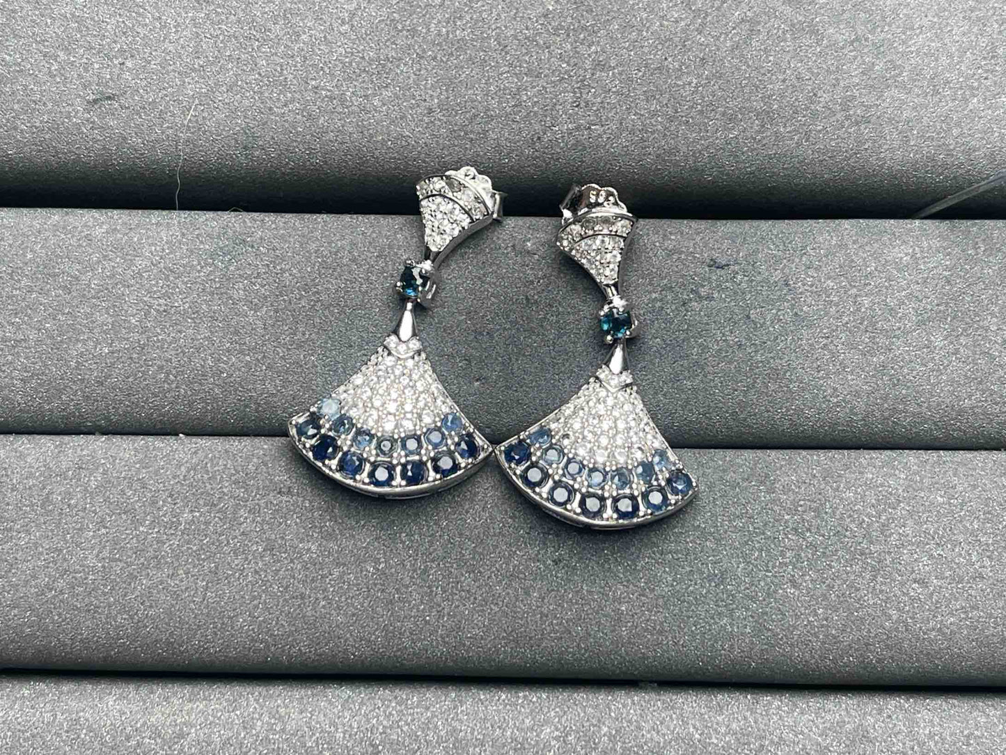 A8239 Sapphire Earrings