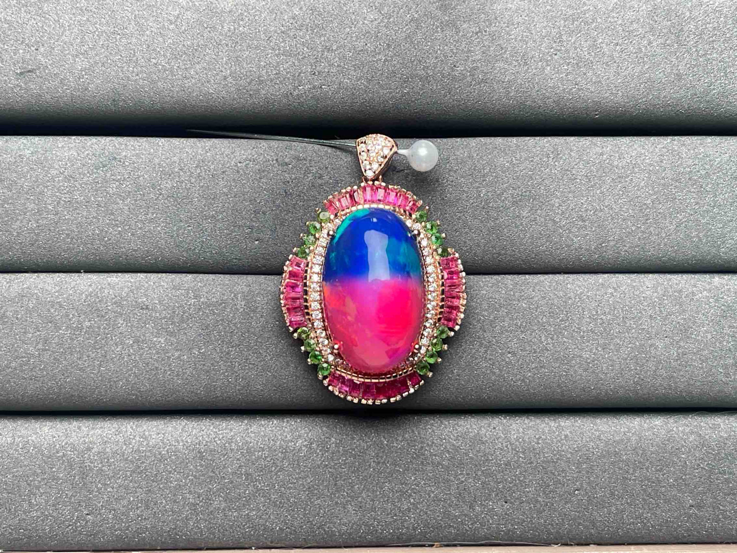A8271 Opal Pendant