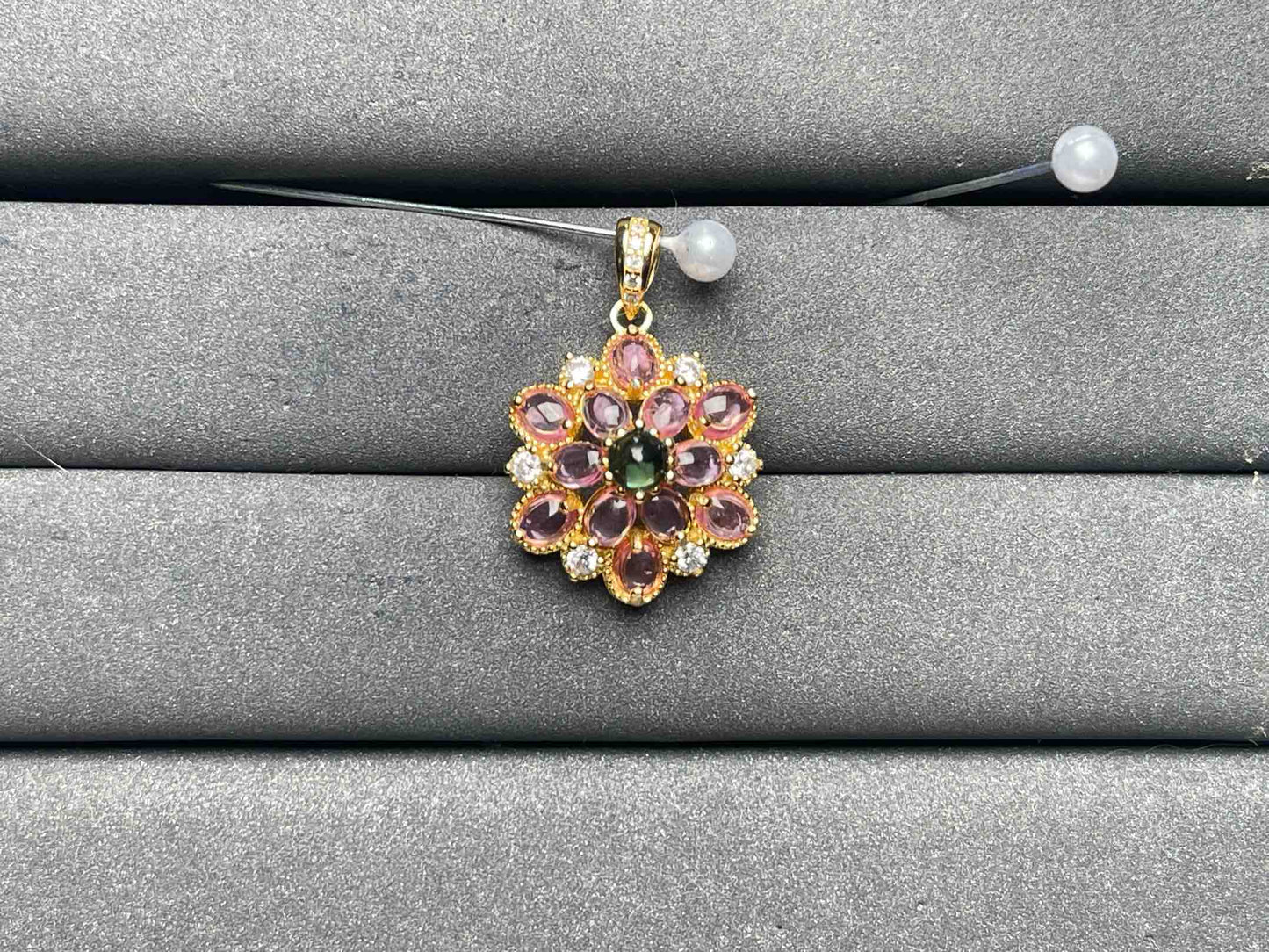 A8285 Sapphire Pendant