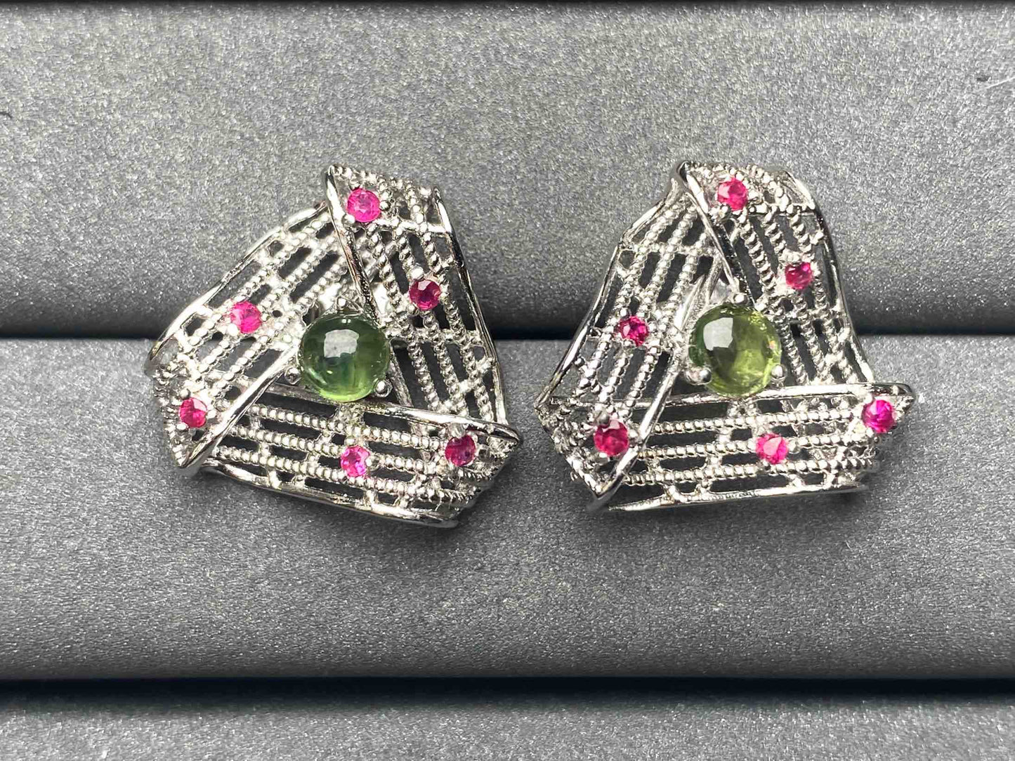 A8343 Sapphire Earrings