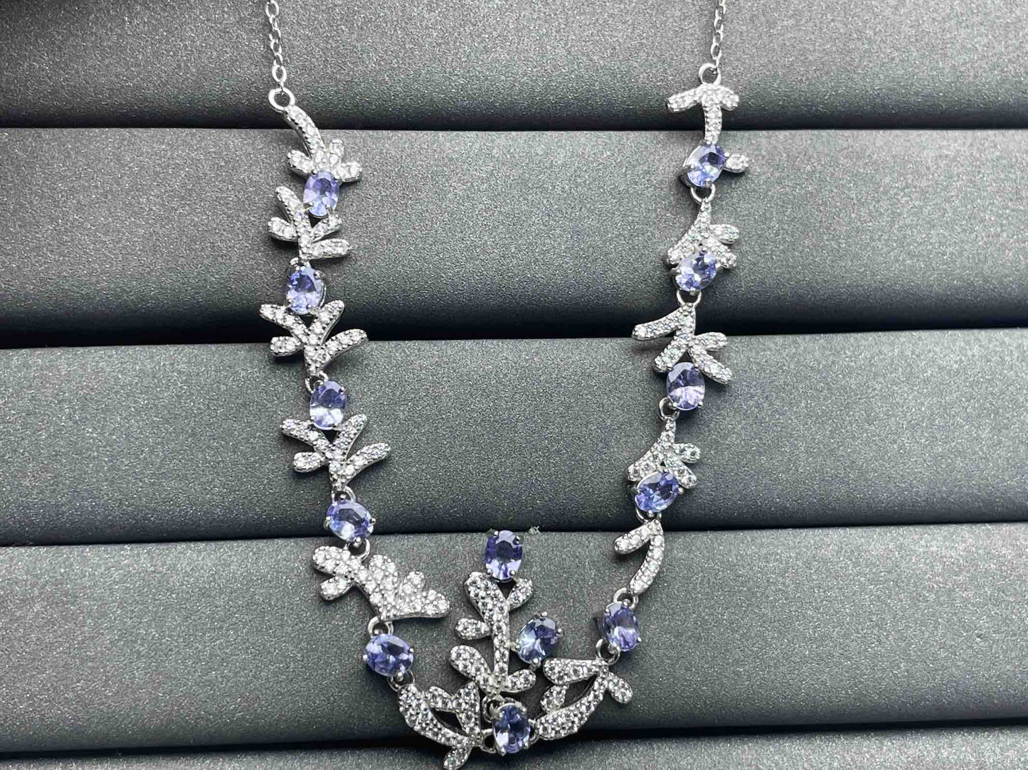 A846 Tanzanite Necklace