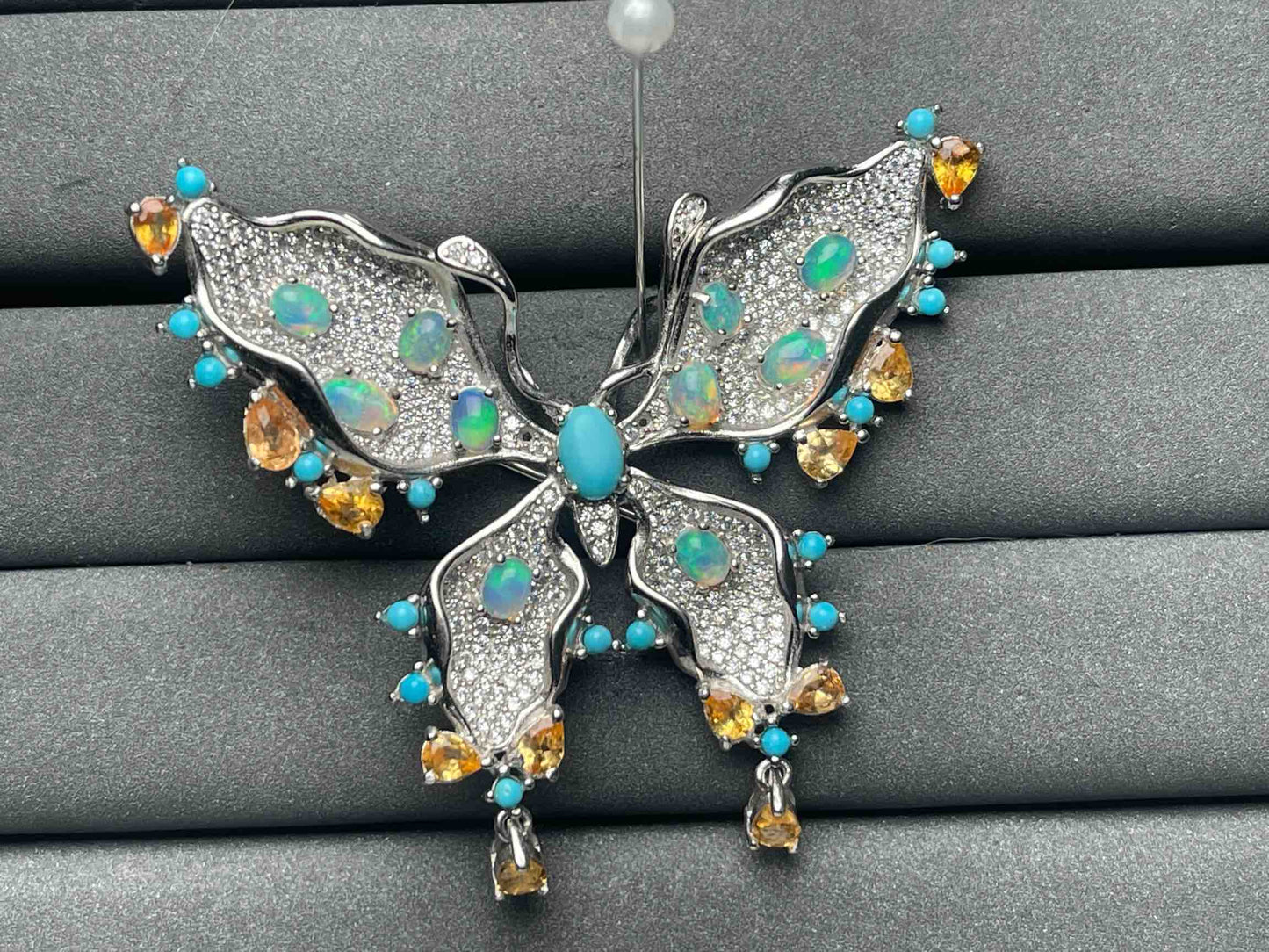 A8467 Opal brooch
