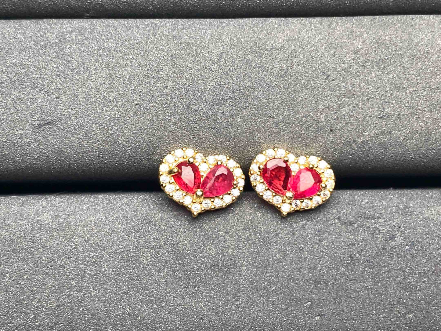 A8535 Pink Ruby Earrings
