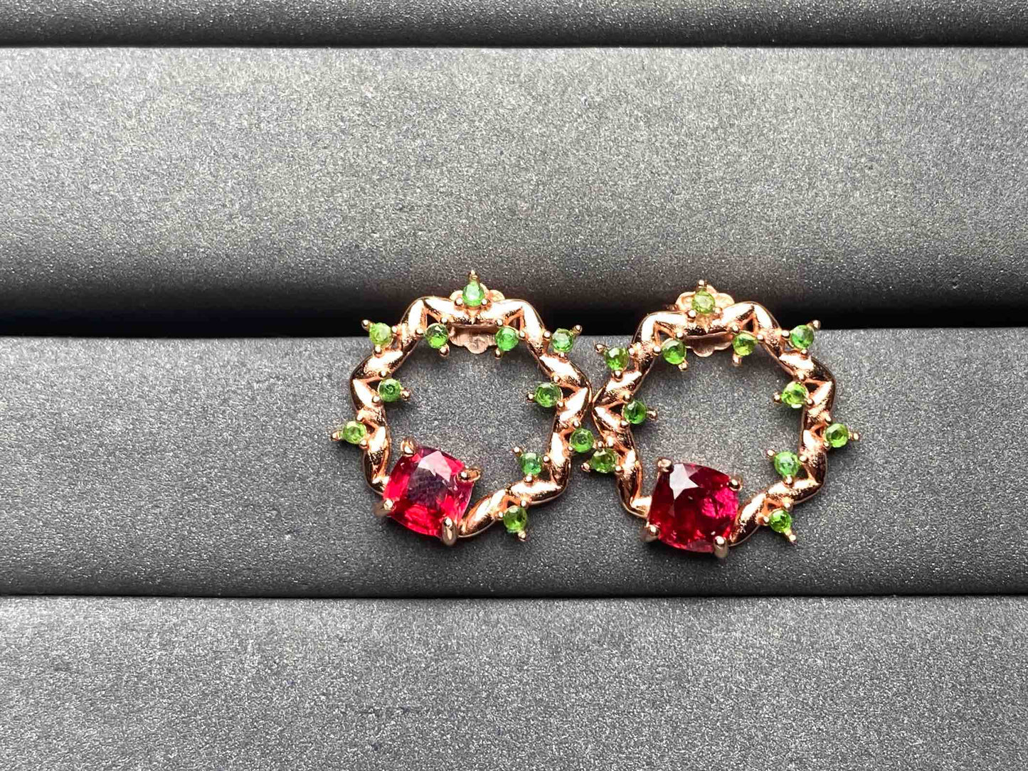 A8650 Spinel Earrings