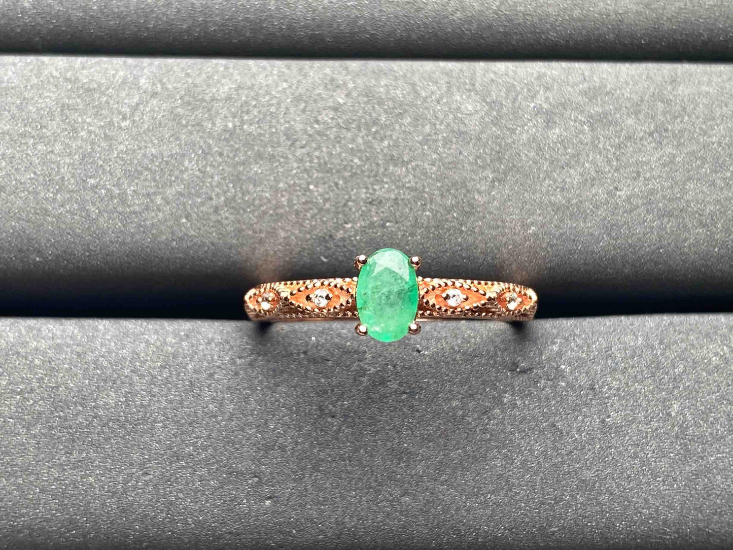 A8730 Emerald Ring