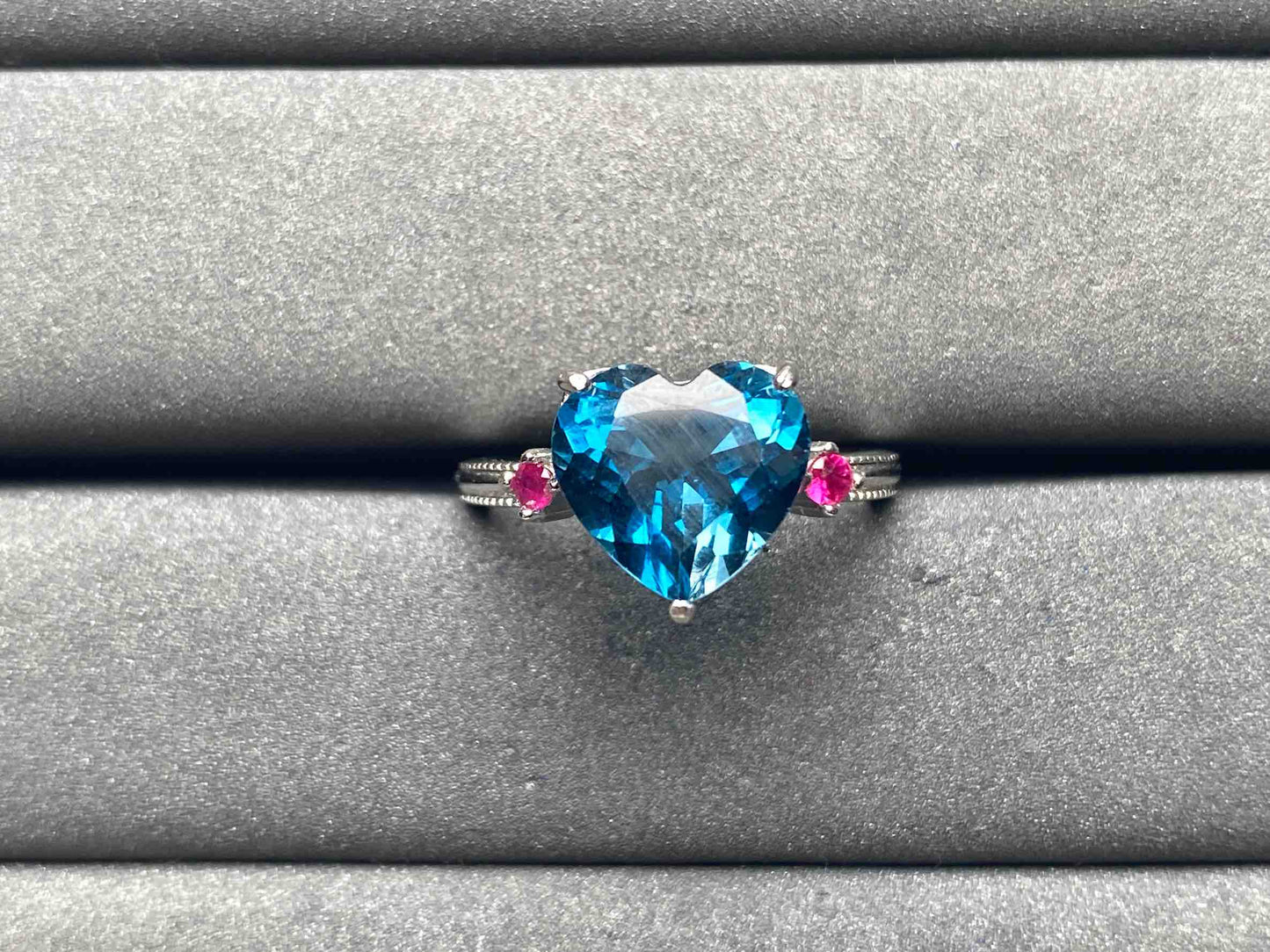 A8733 Topaz Ring