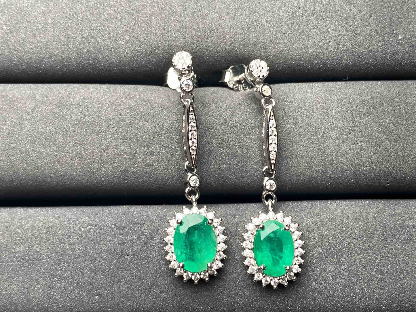 A8836 Emerald Earrings