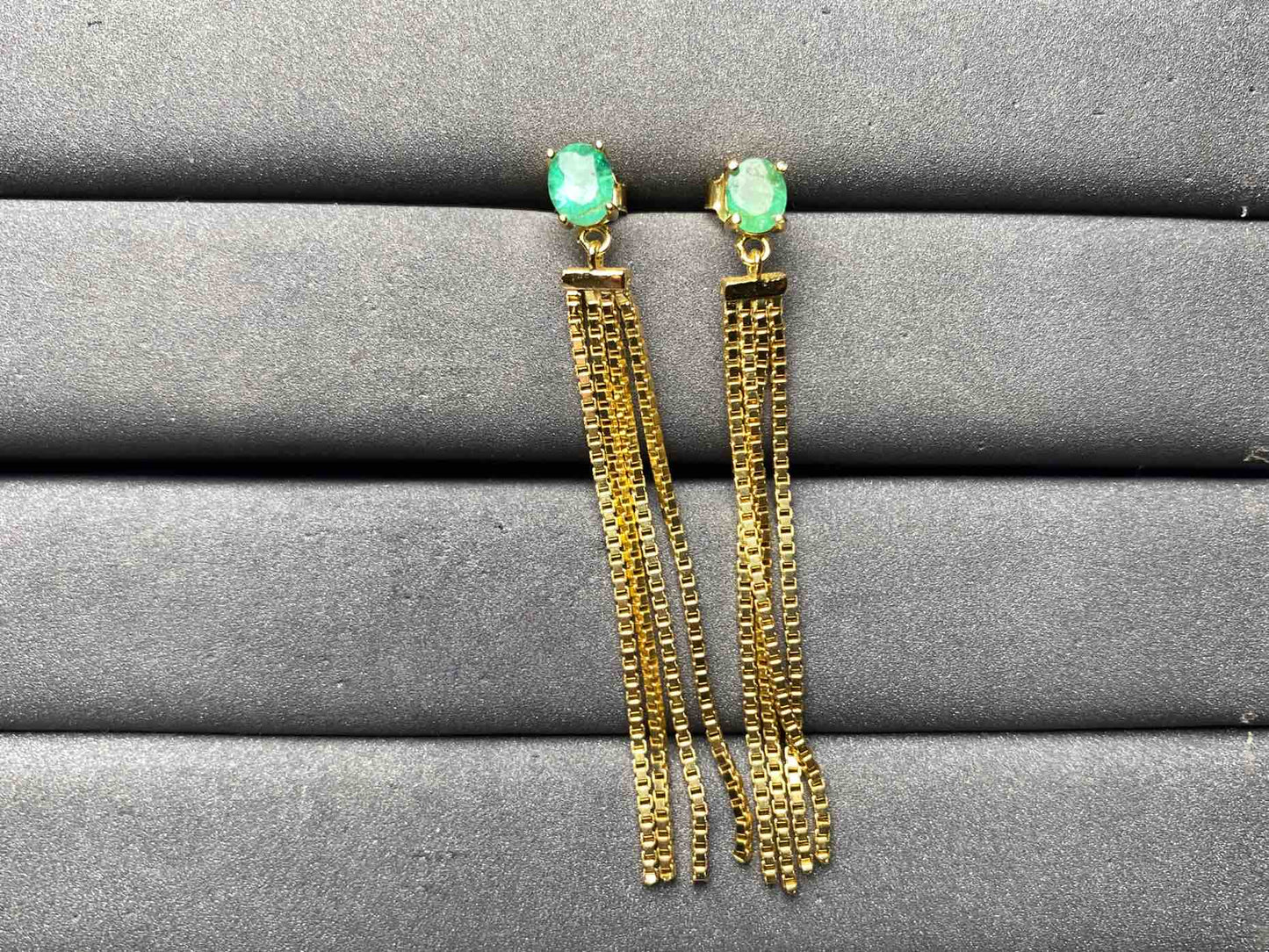 A8867 Emerald Earrings
