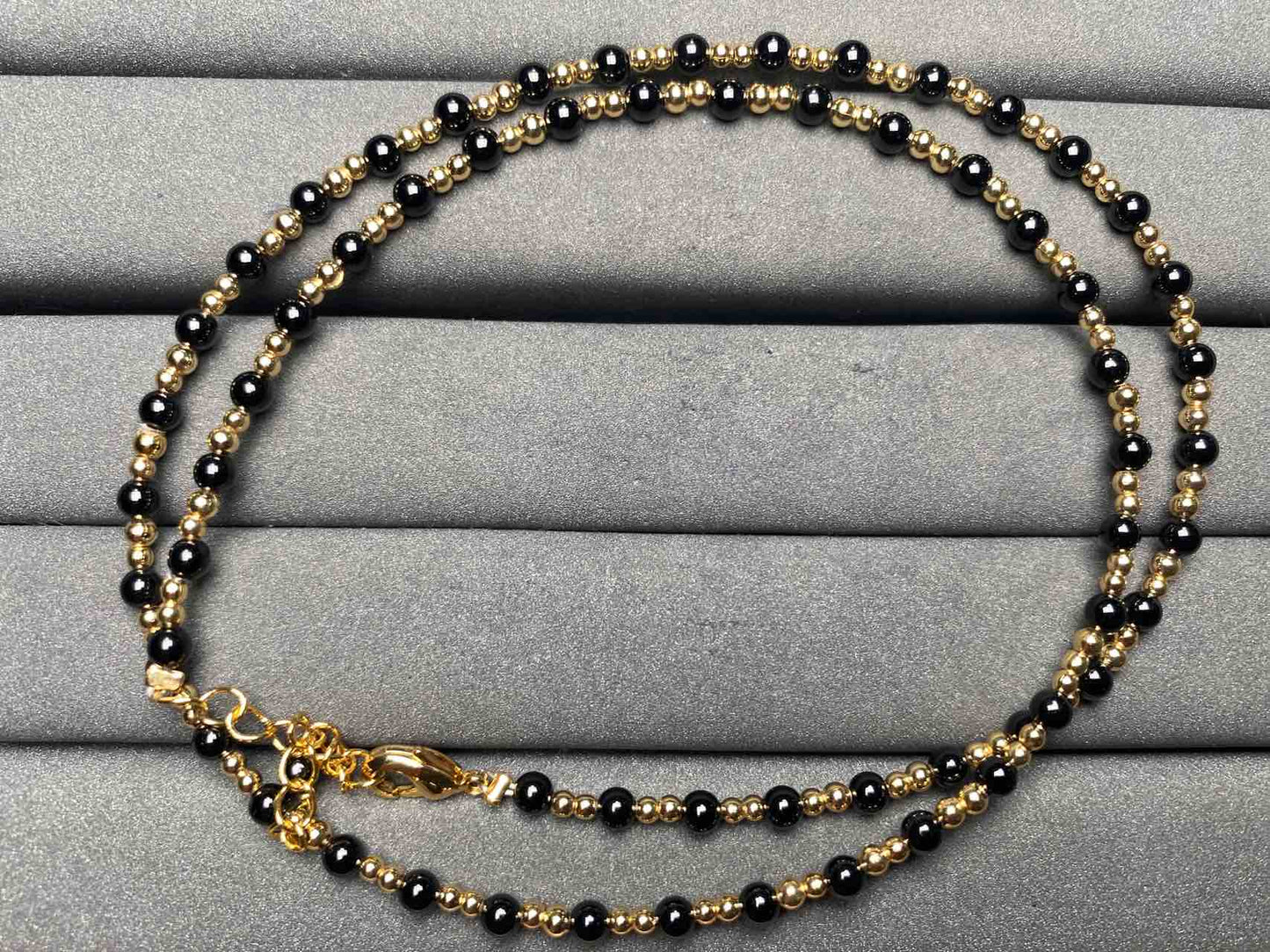 A8909 black ongx Necklace