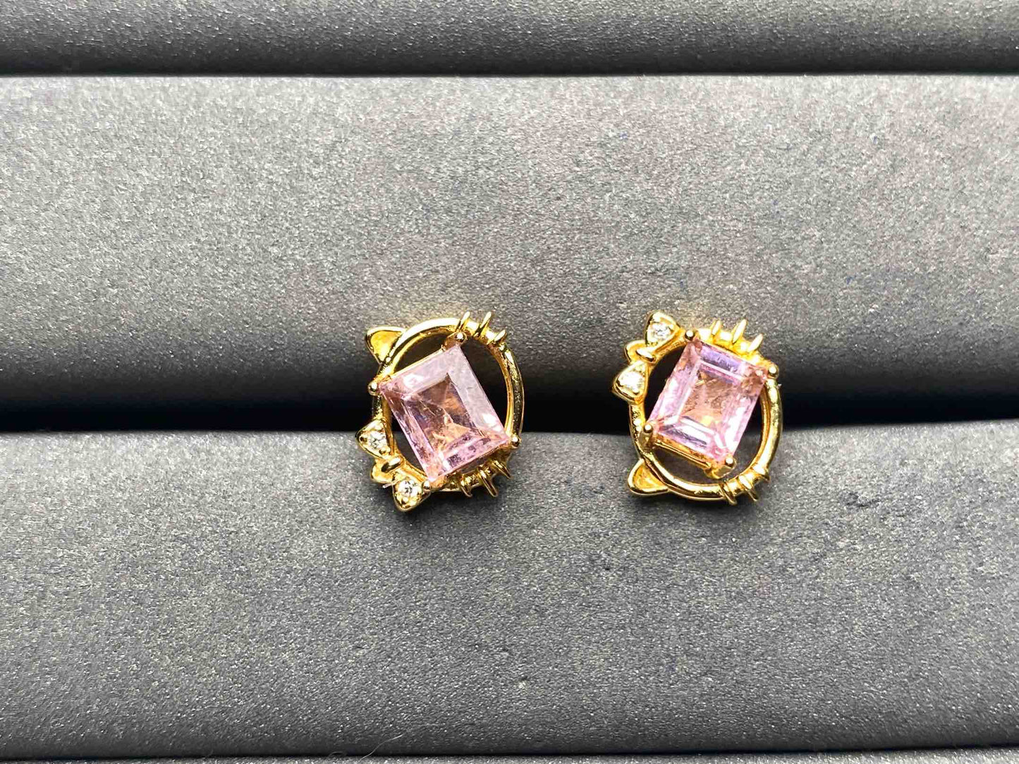 A8959 Spinel Earrings
