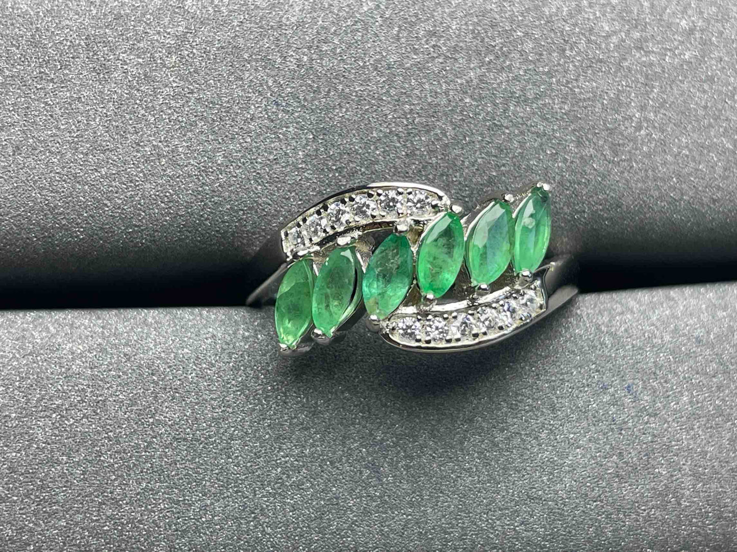 A896 Emerald Ring