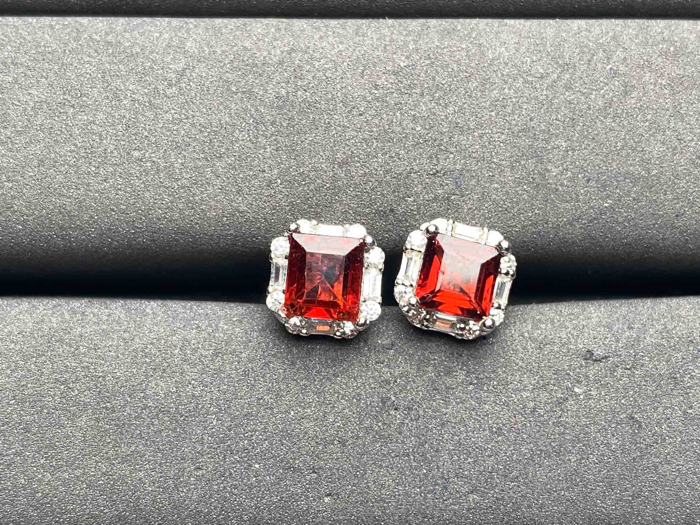 A8969 Spinel Earrings
