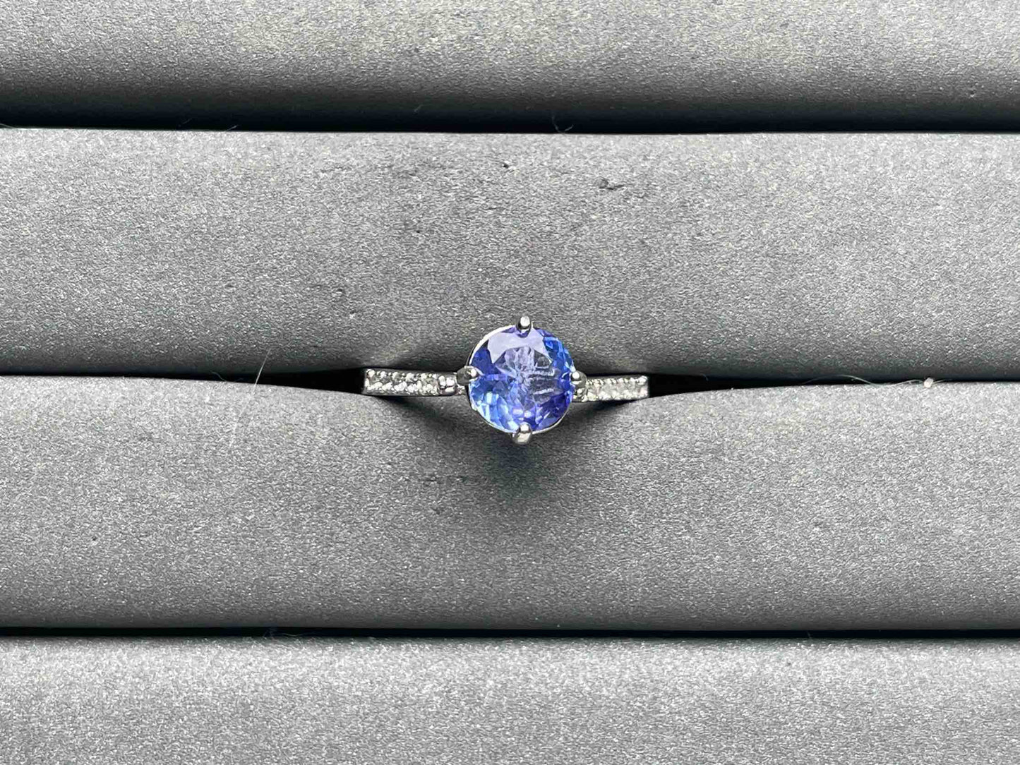 A9025 Tanzanite Ring