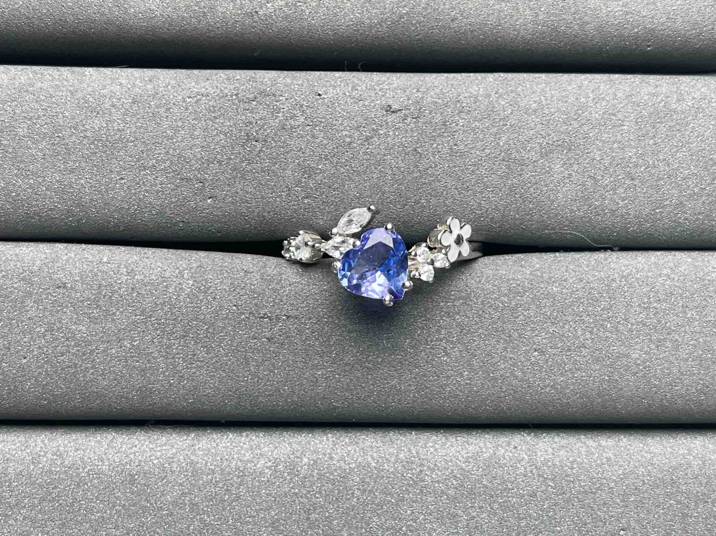 A9032 Tanzanite Ring