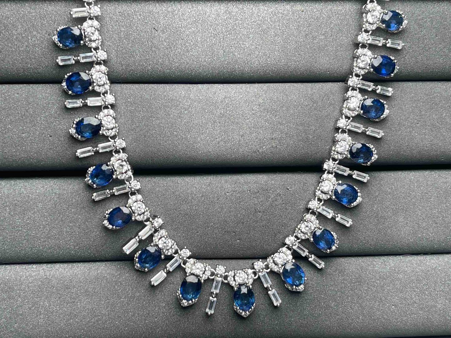 A9043 Sapphire Necklace