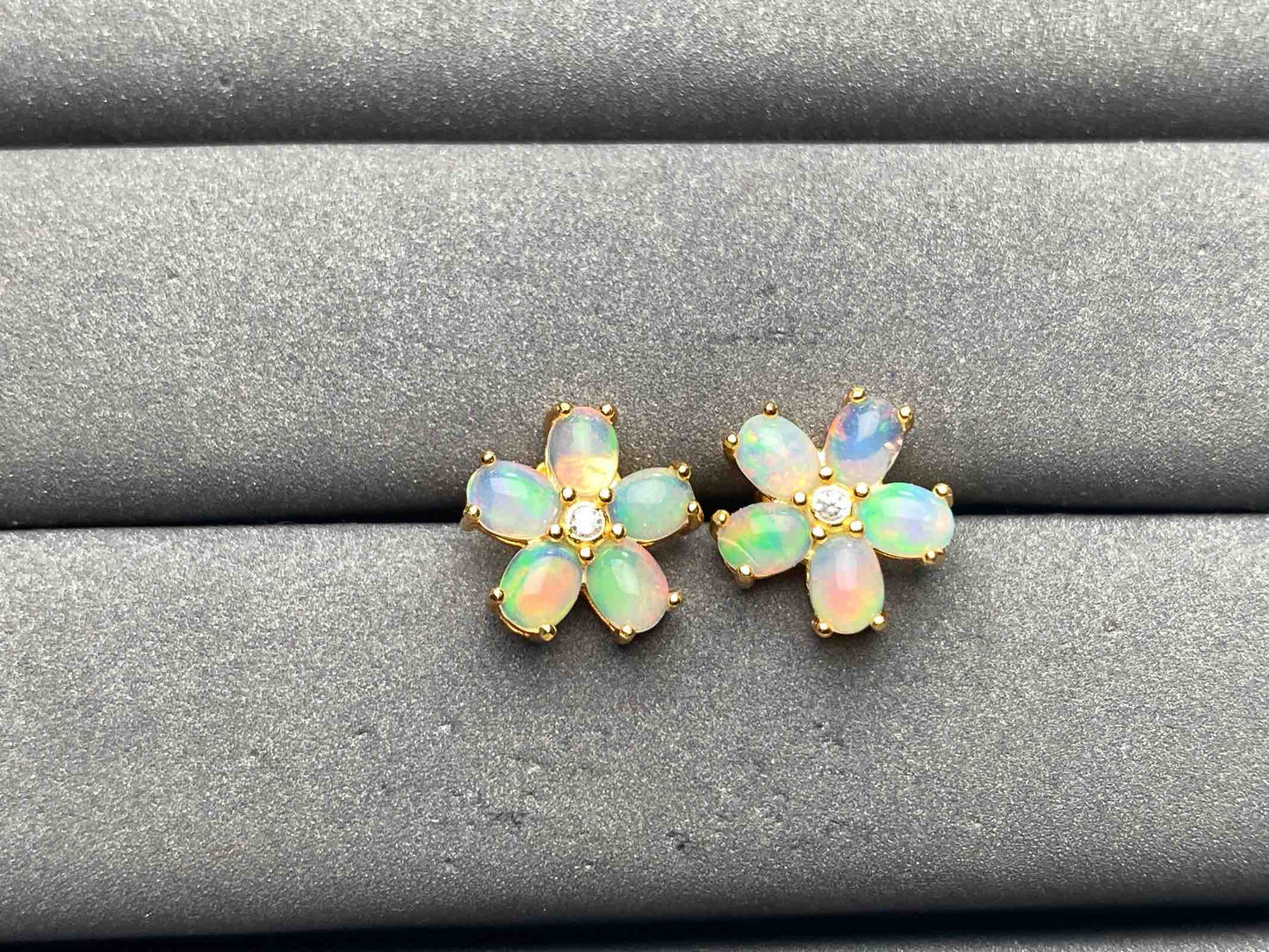 A9114 Opal Earrings