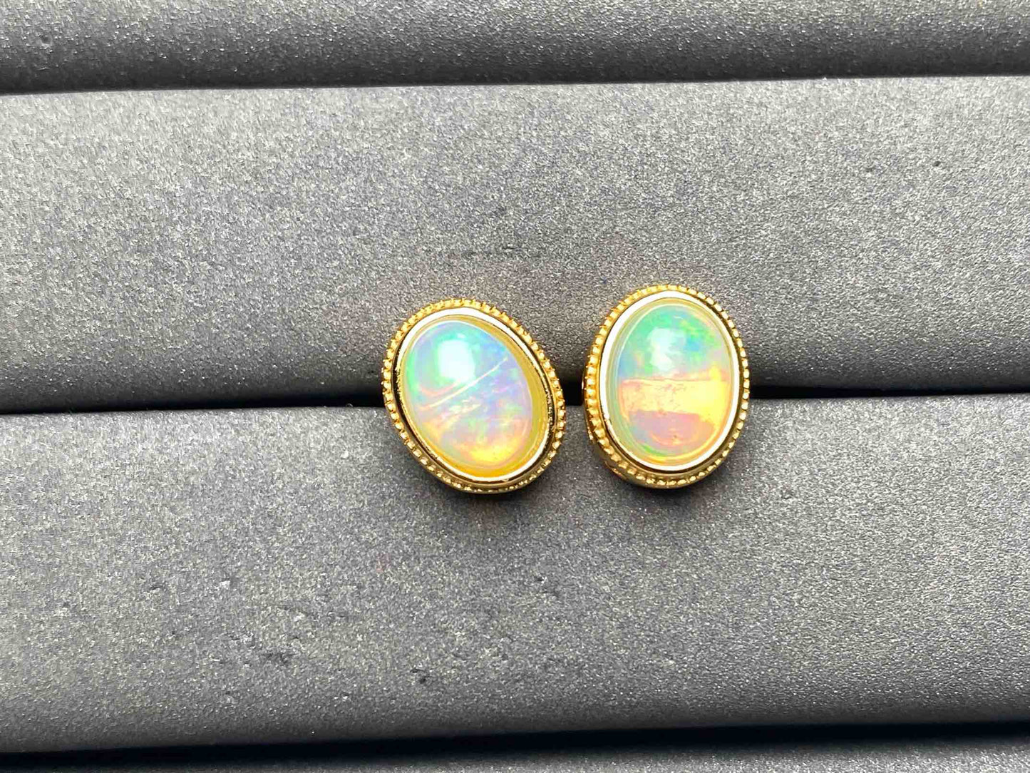 A9117 Opal Earrings