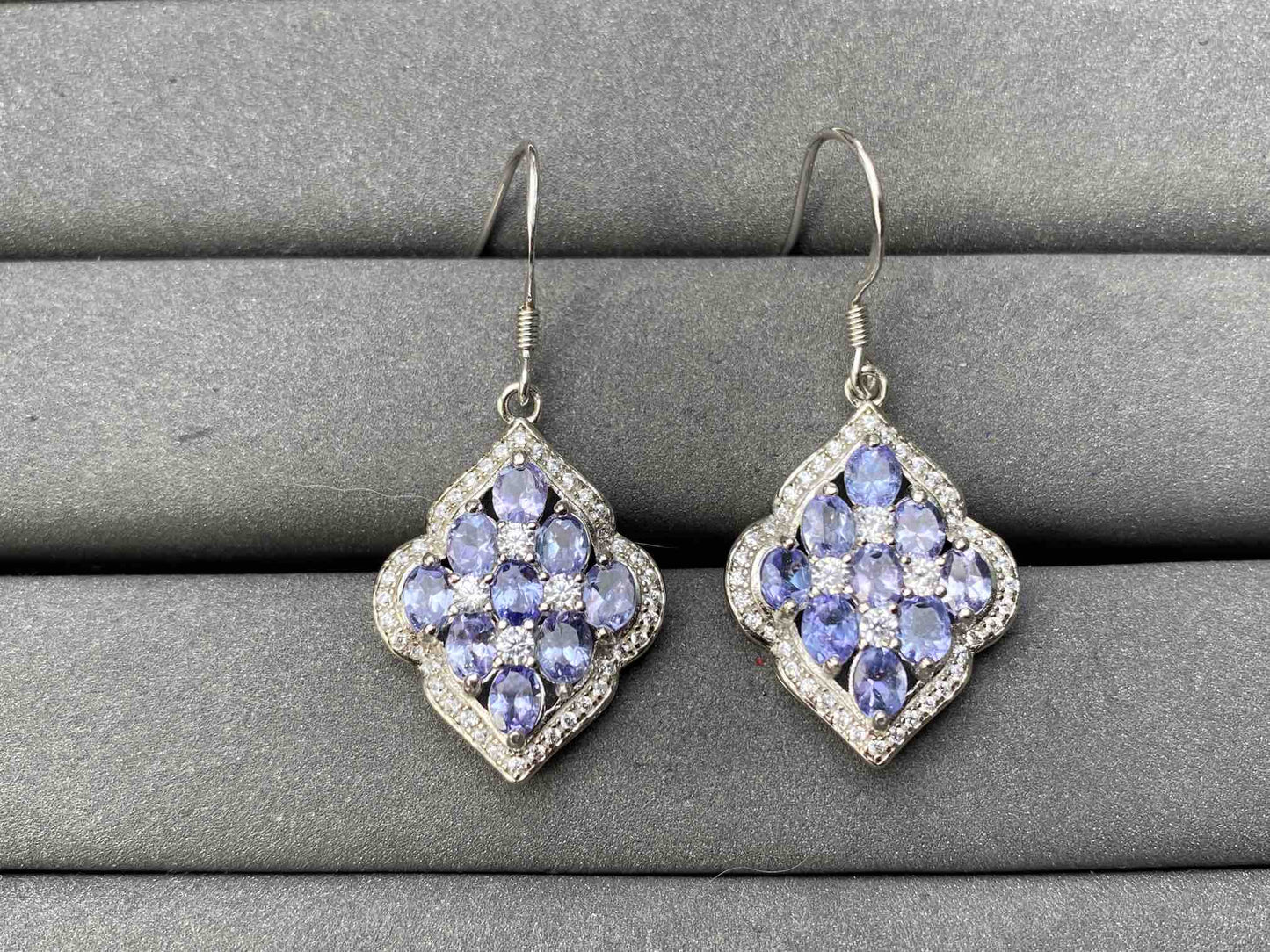 A9148 Tanzanite Earrings