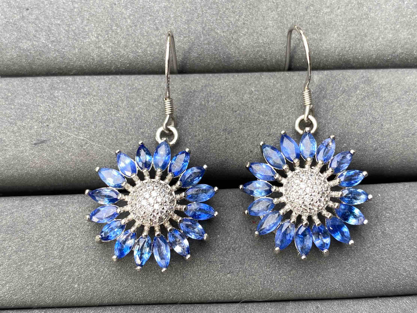 A9149 Tanzanite Earrings