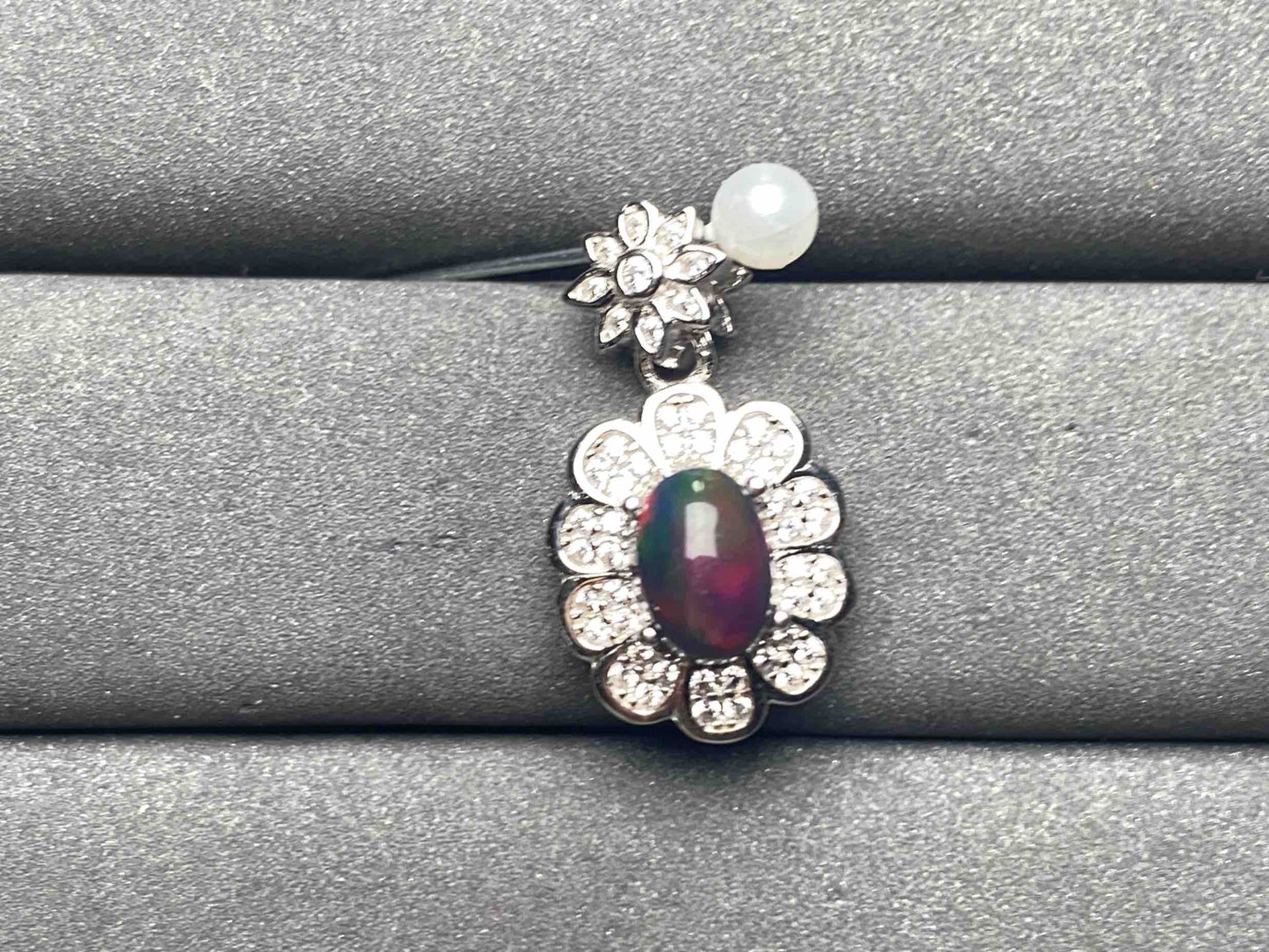 A9185 Opal Pendant