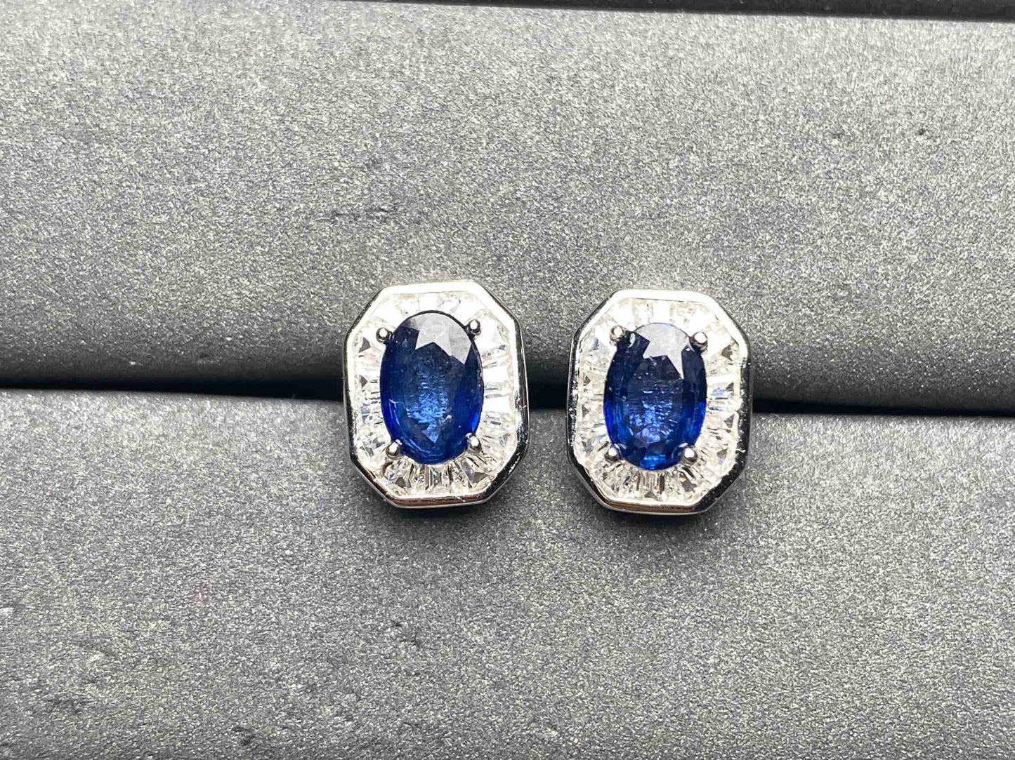 A9260 Blue Sapphire Earrings