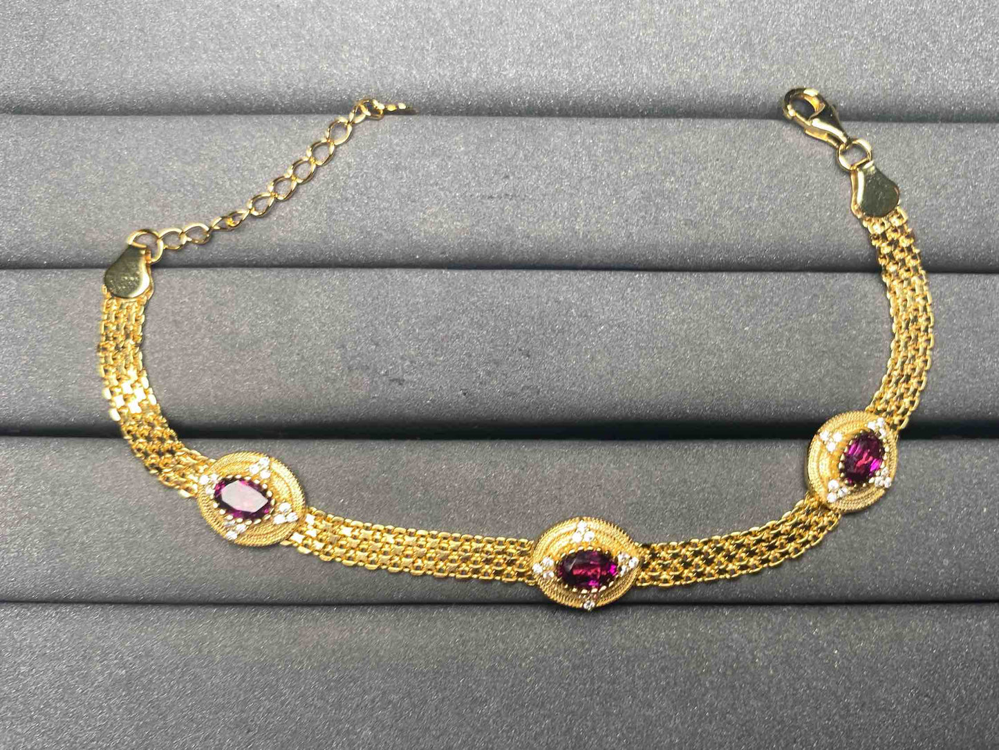 A9305 Garnet Bracelet