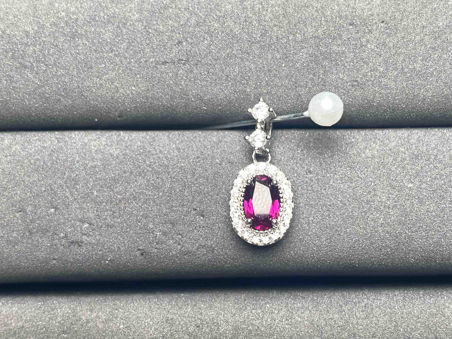 A9307 Garnet Pendant