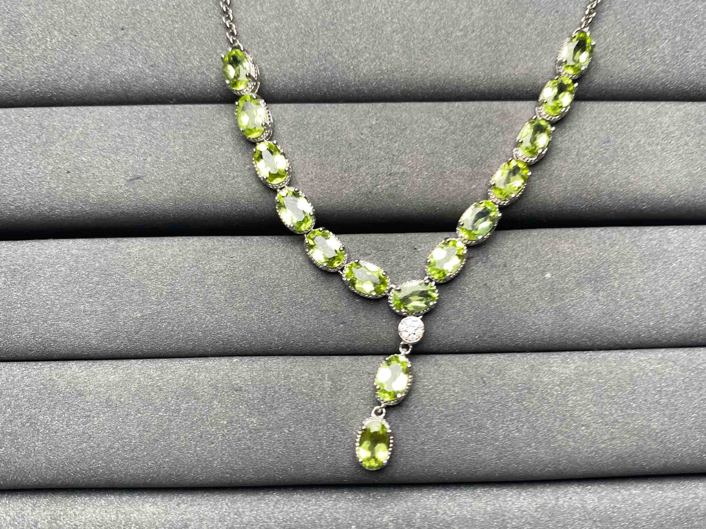 A9615 Peridot Necklace