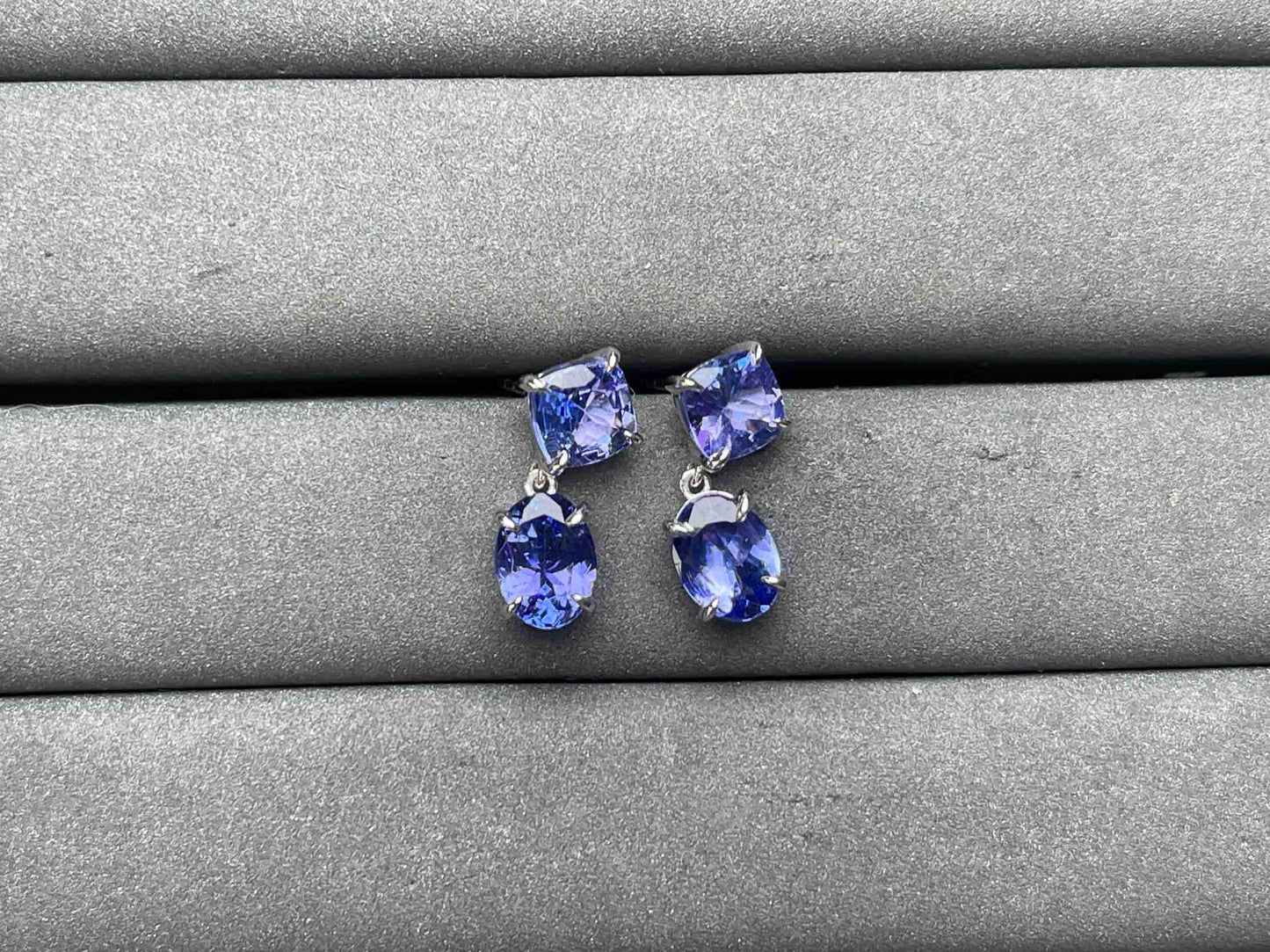 A9687 Tanzanite Earrings