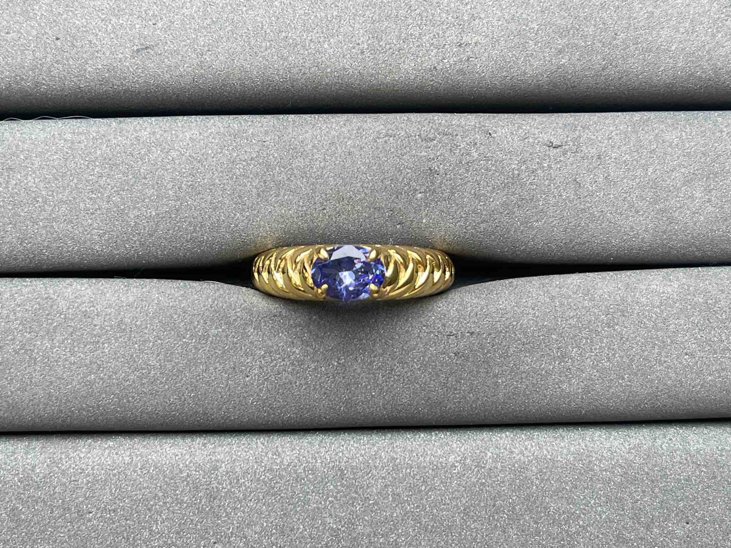 A9690 Tanzanite Ring