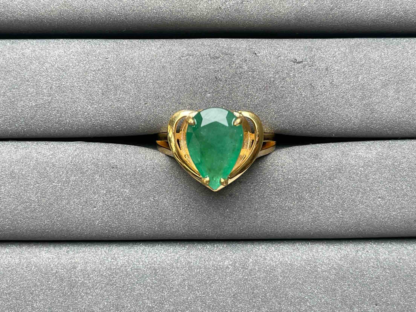 A9691 Emerald Ring