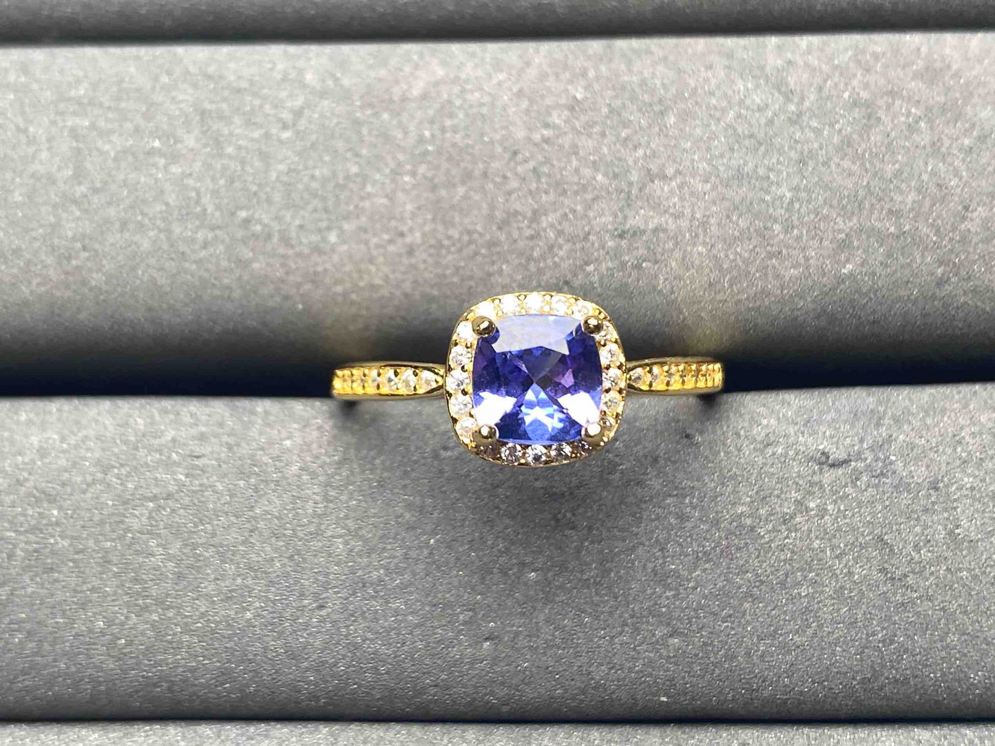 A9711 Tanzanite Ring