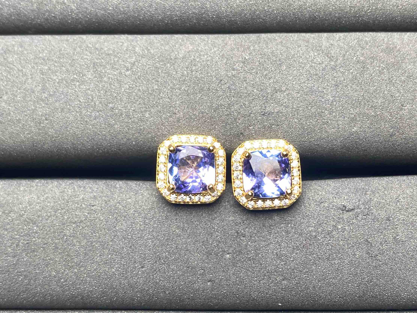 A9713 Tanzanite Earrings