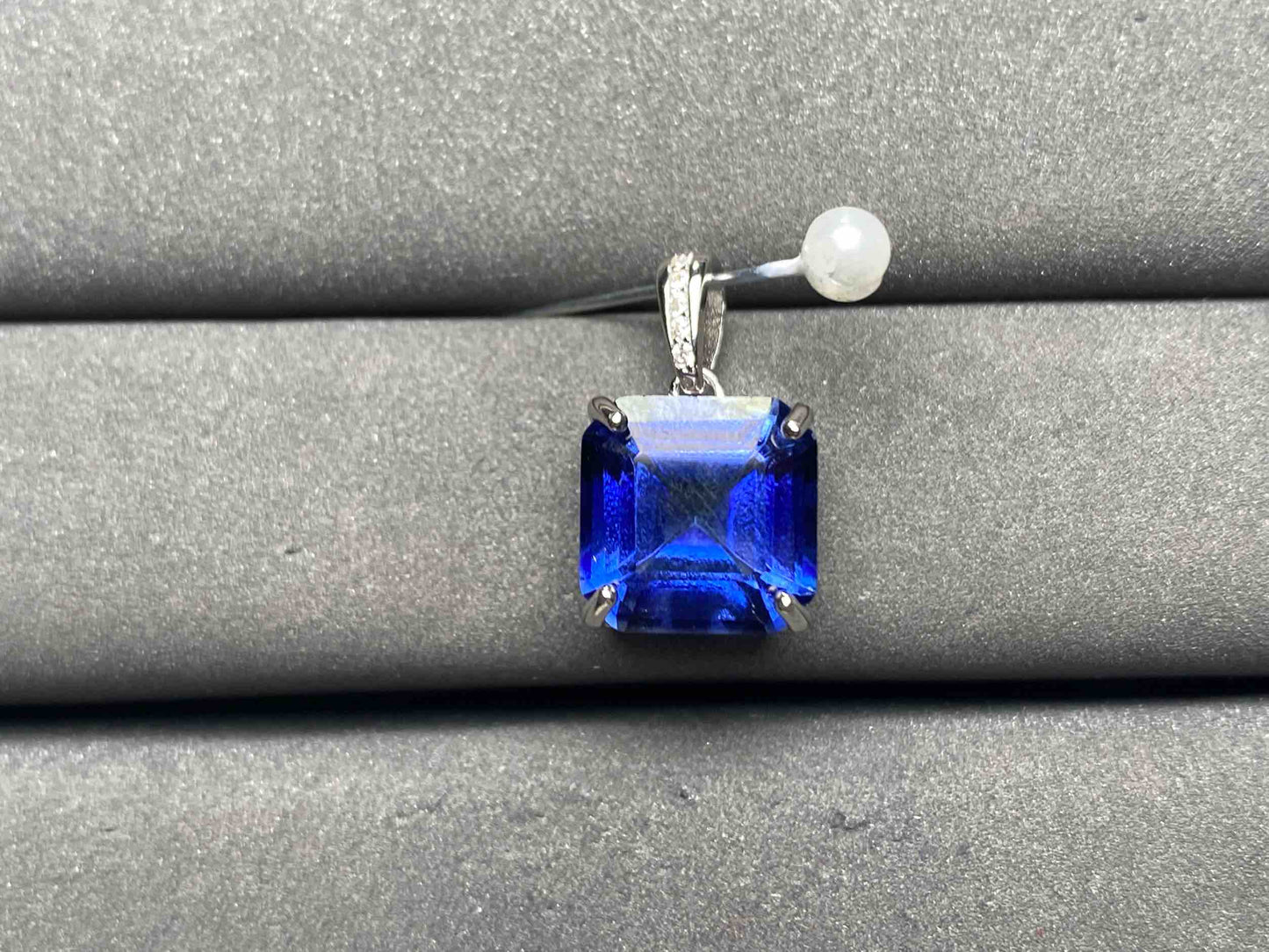 A9774 Tanzanite Topaz Pendant