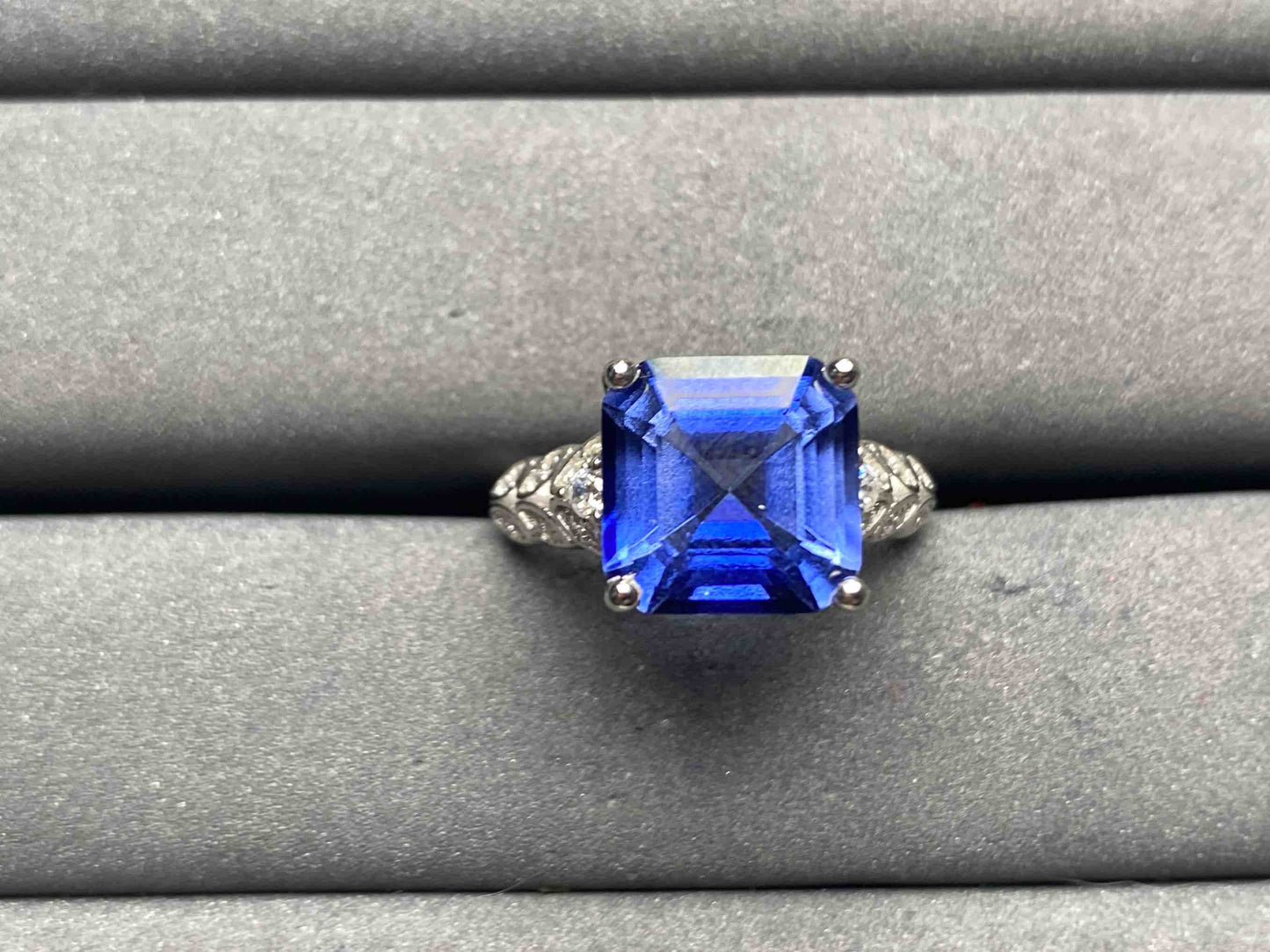 A9780 Tanzanite Topaz Ring