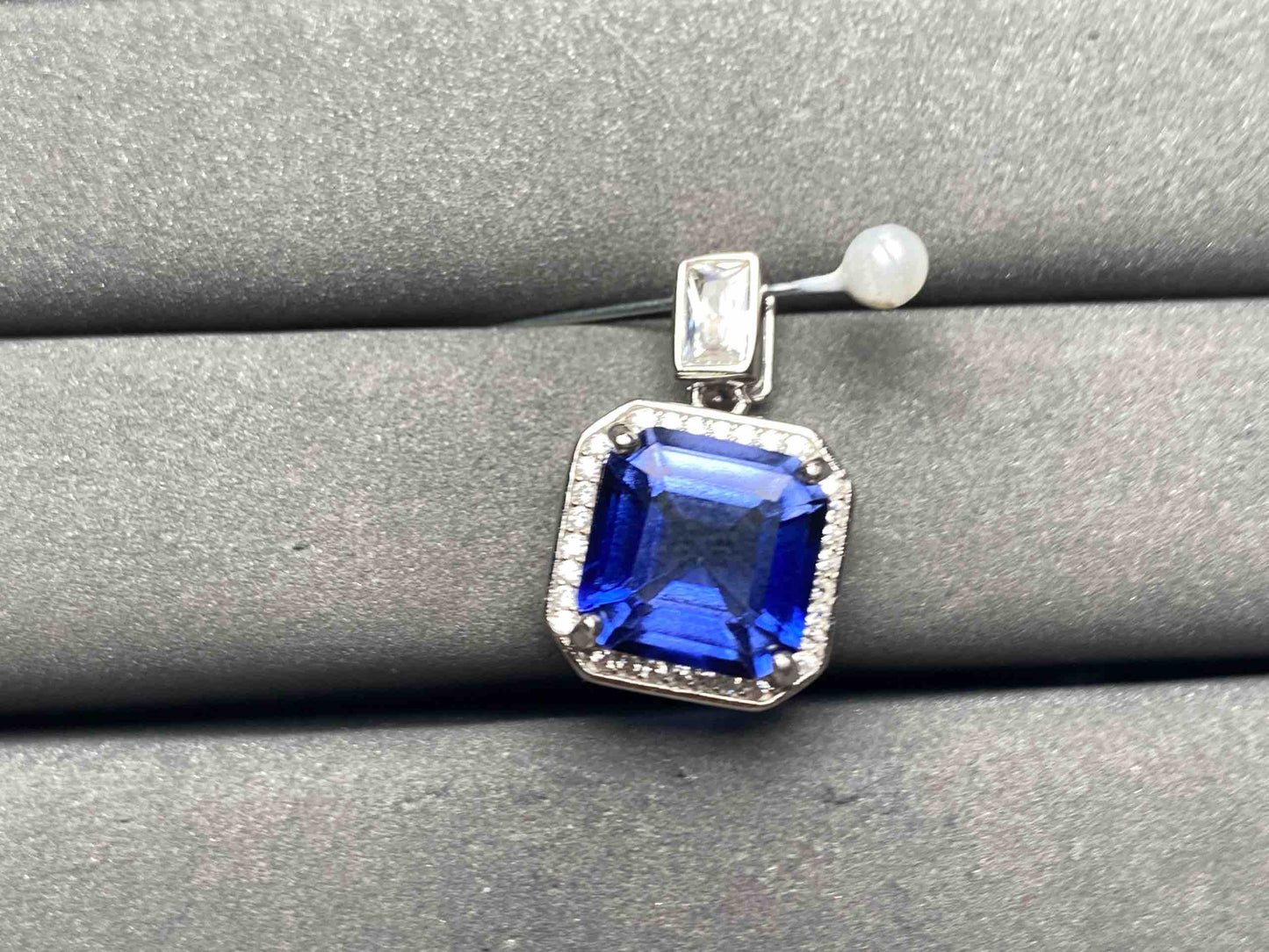 A9782 Tanzanite Topaz Pendant