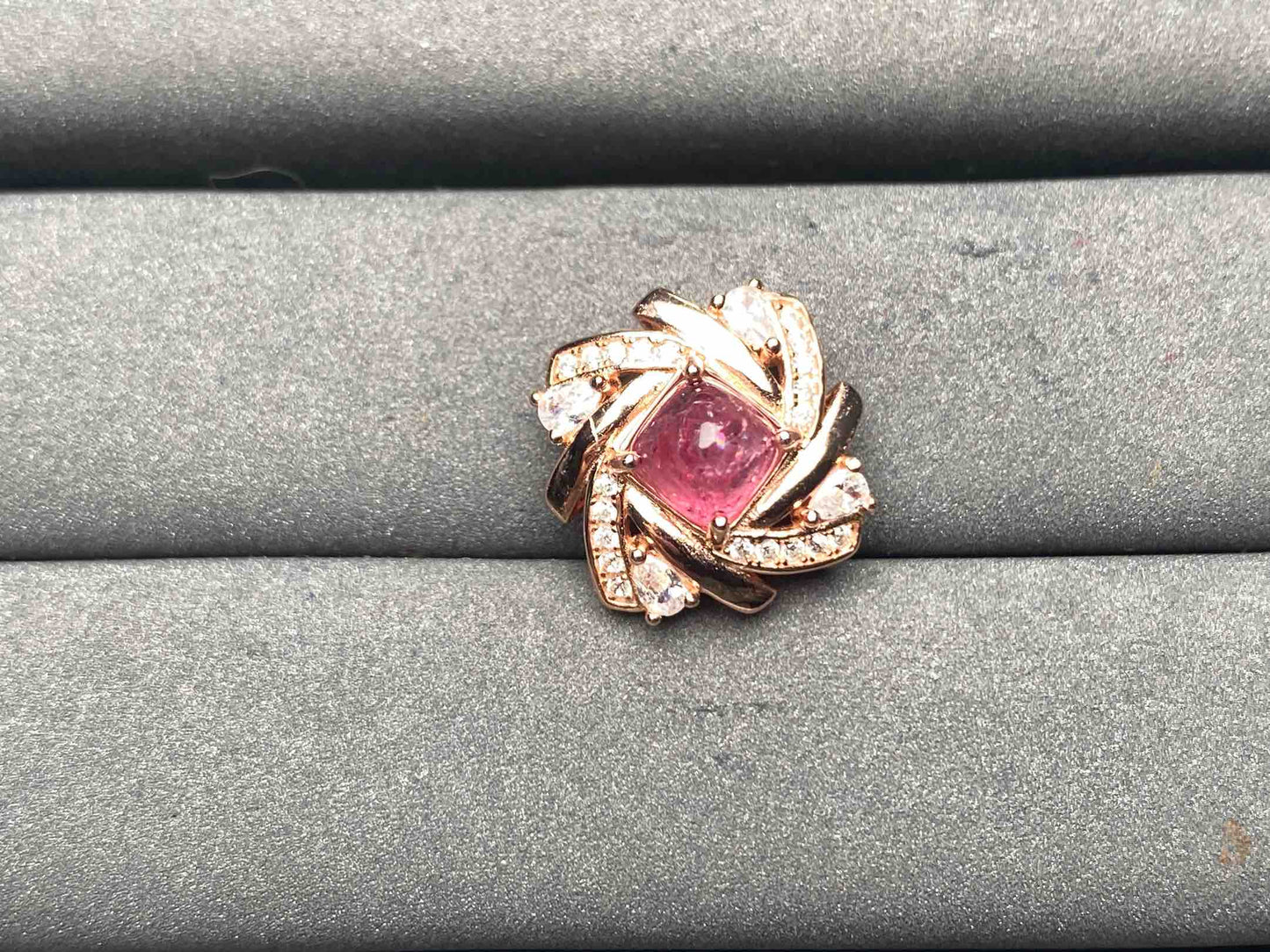 A9958 Pink Spinel Pendant