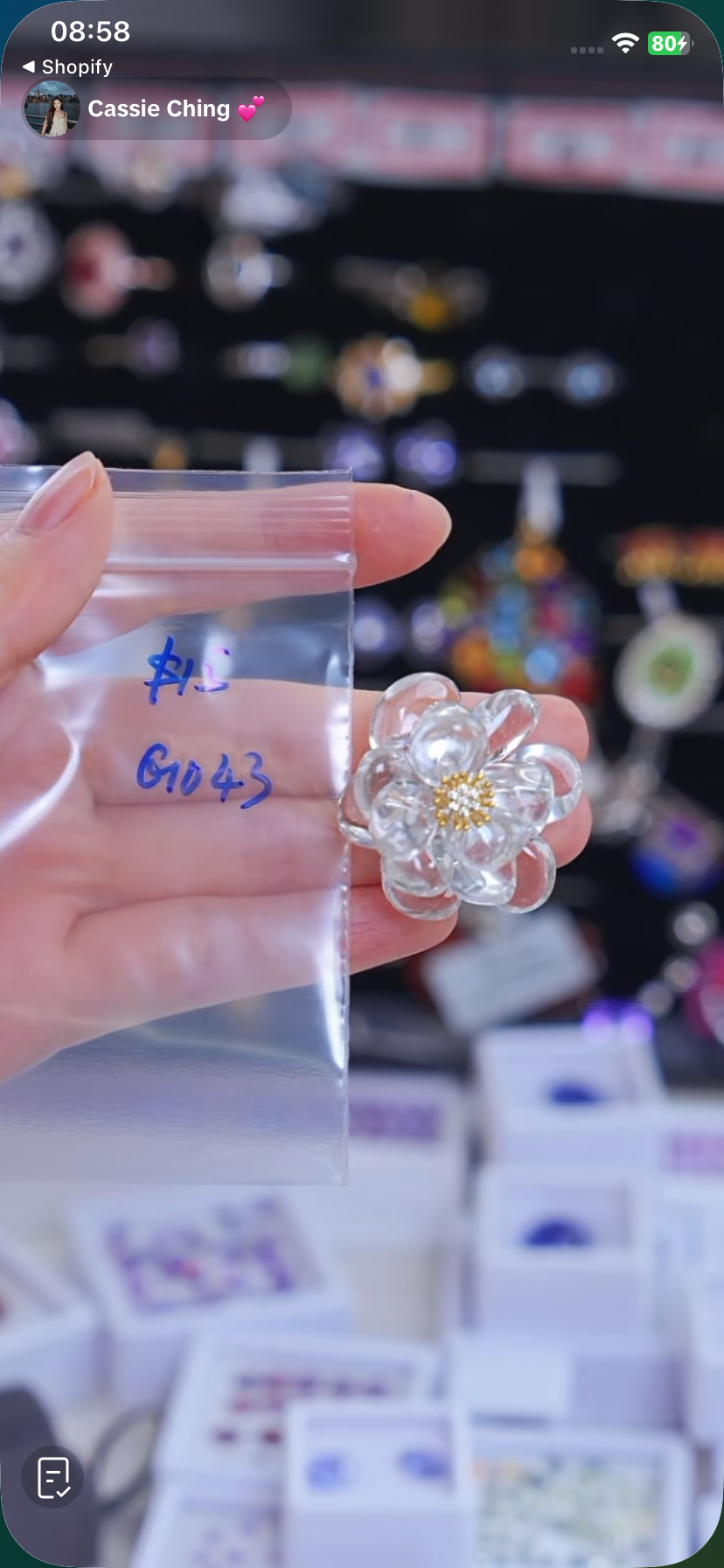 G043 lily