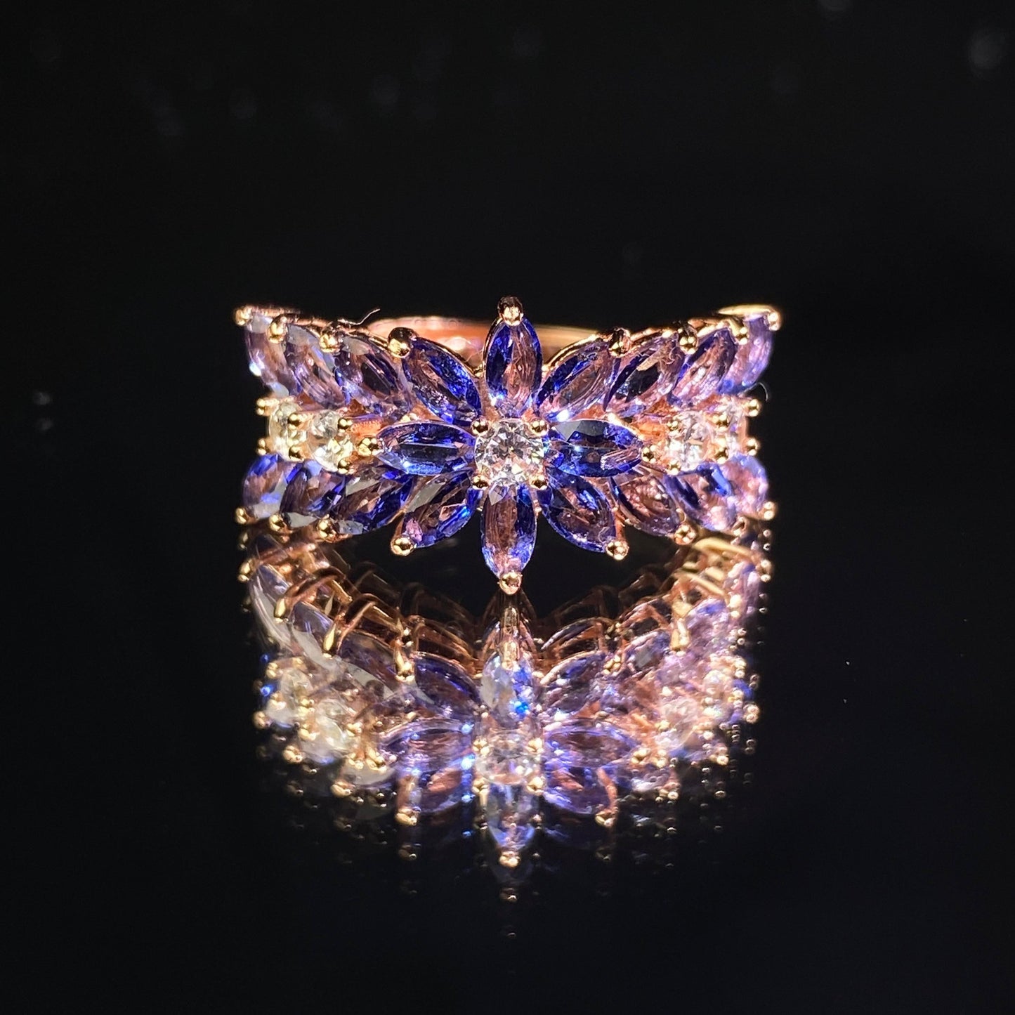0007 Buda Ring - Exclusive Design From Wave
