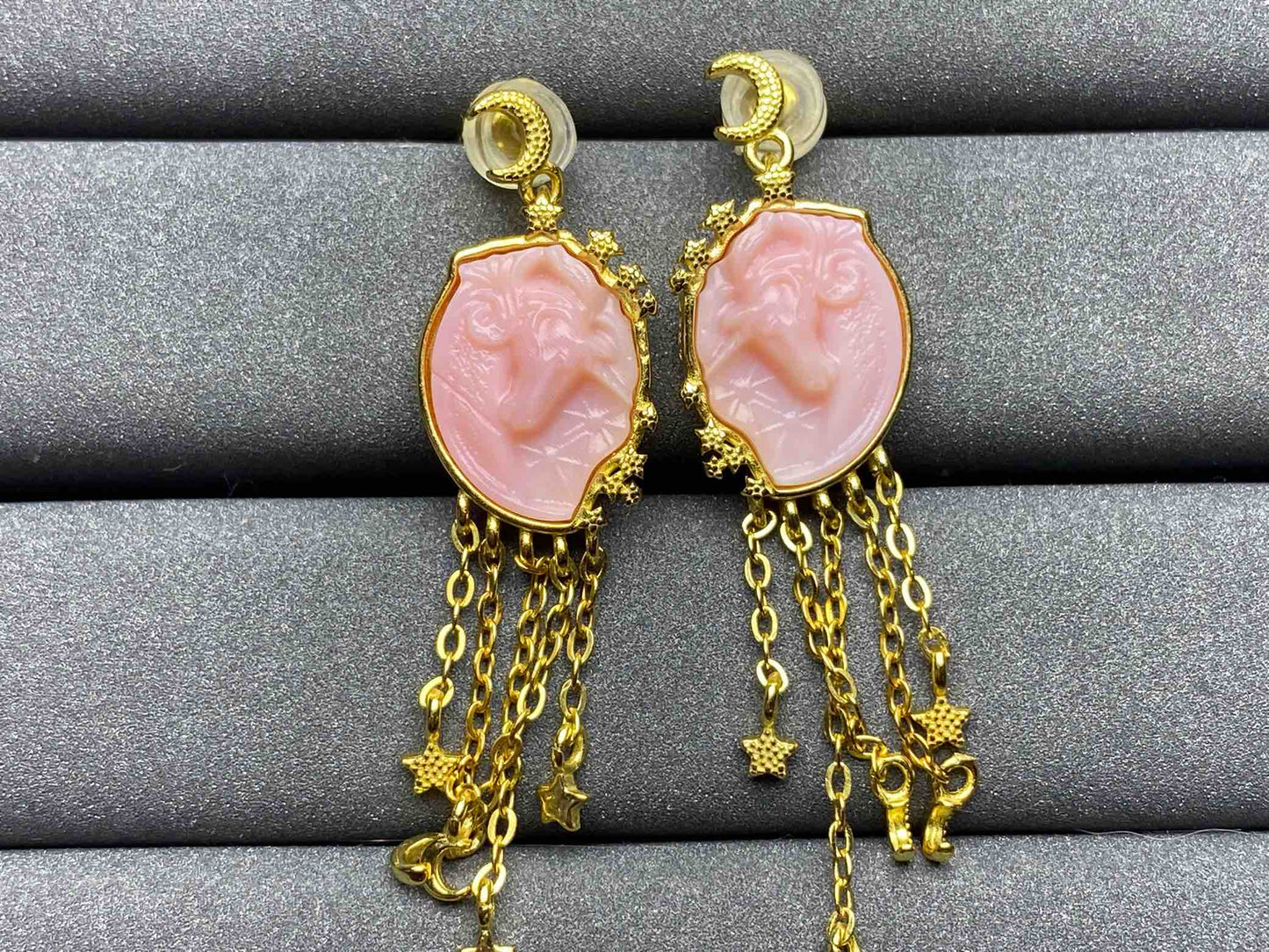 5585 Pink conch Earrings