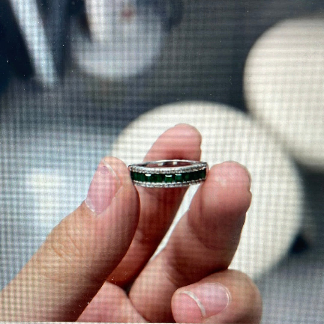 1594 Emerald ring