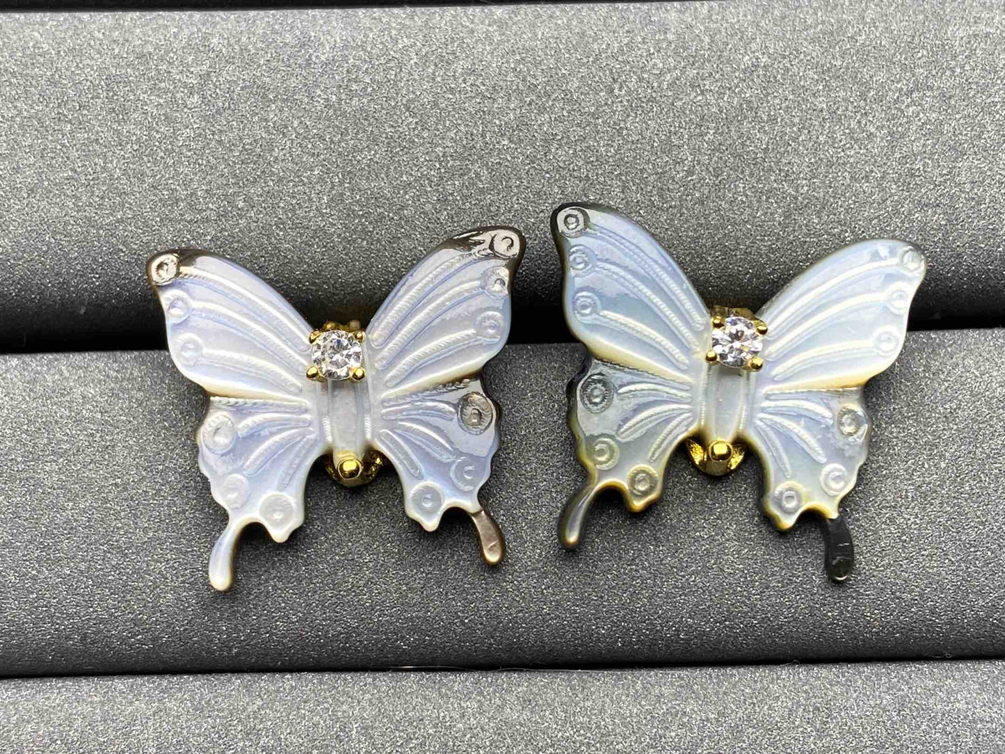 5581 Silver conch Earrings