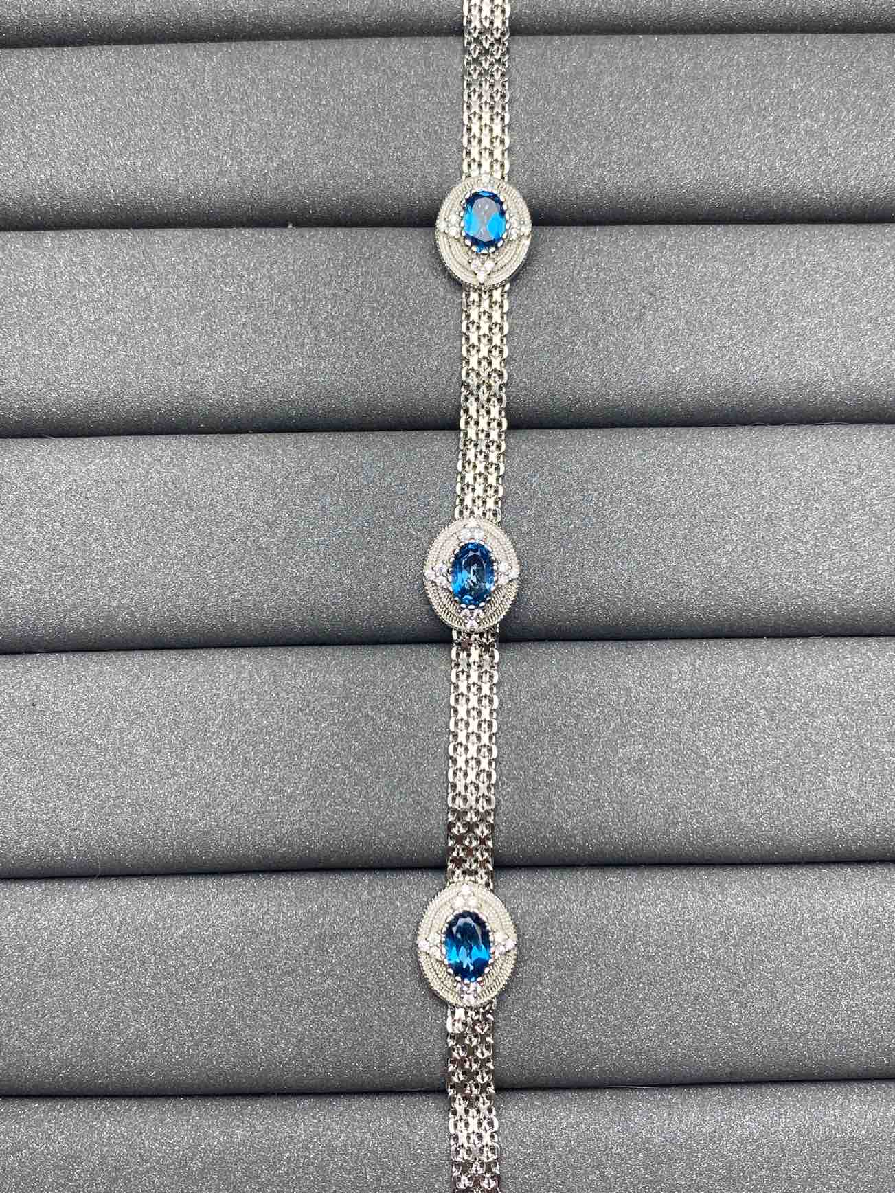 2915 Topaz Bracelet