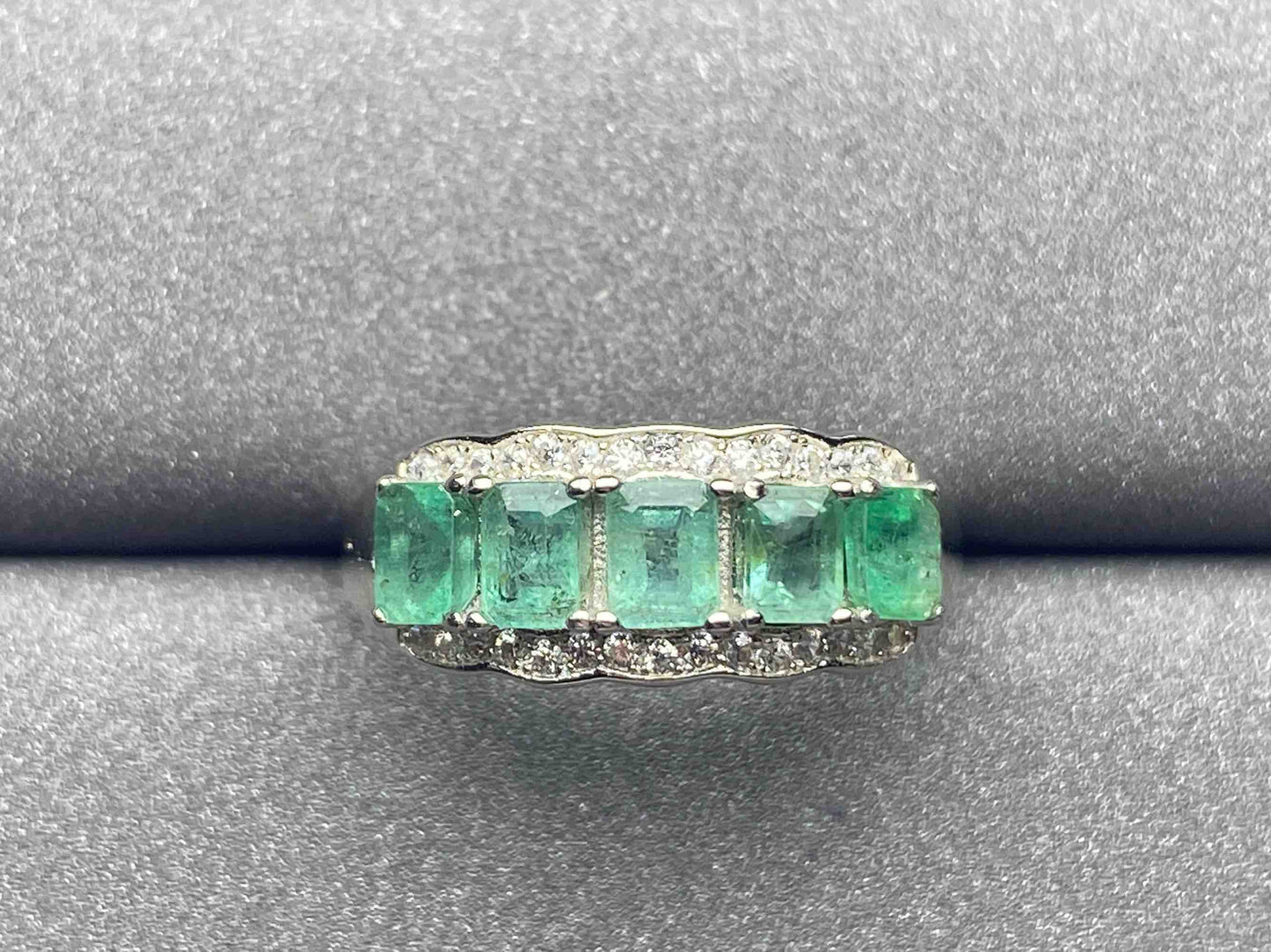 3239 Emerald Ring