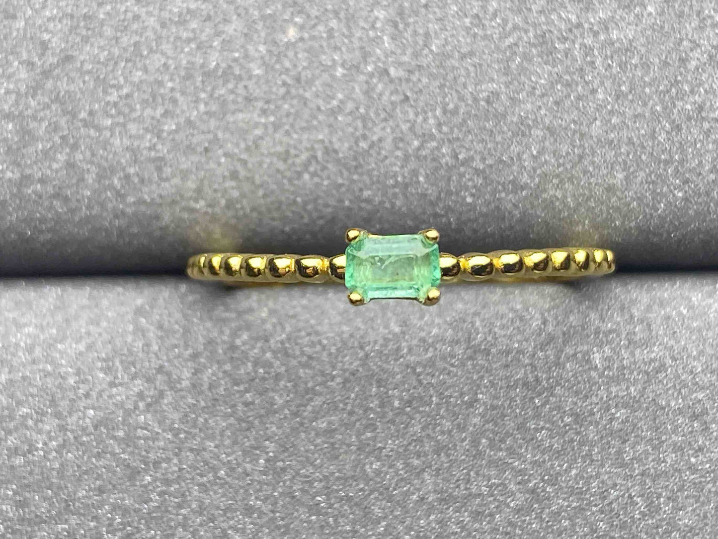 3281 Emerald Ring