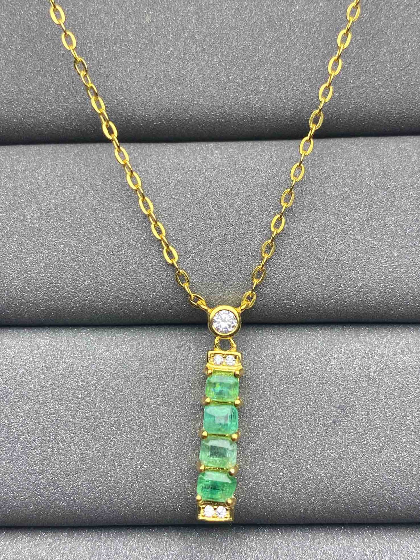 3289 Emerald Bracelet