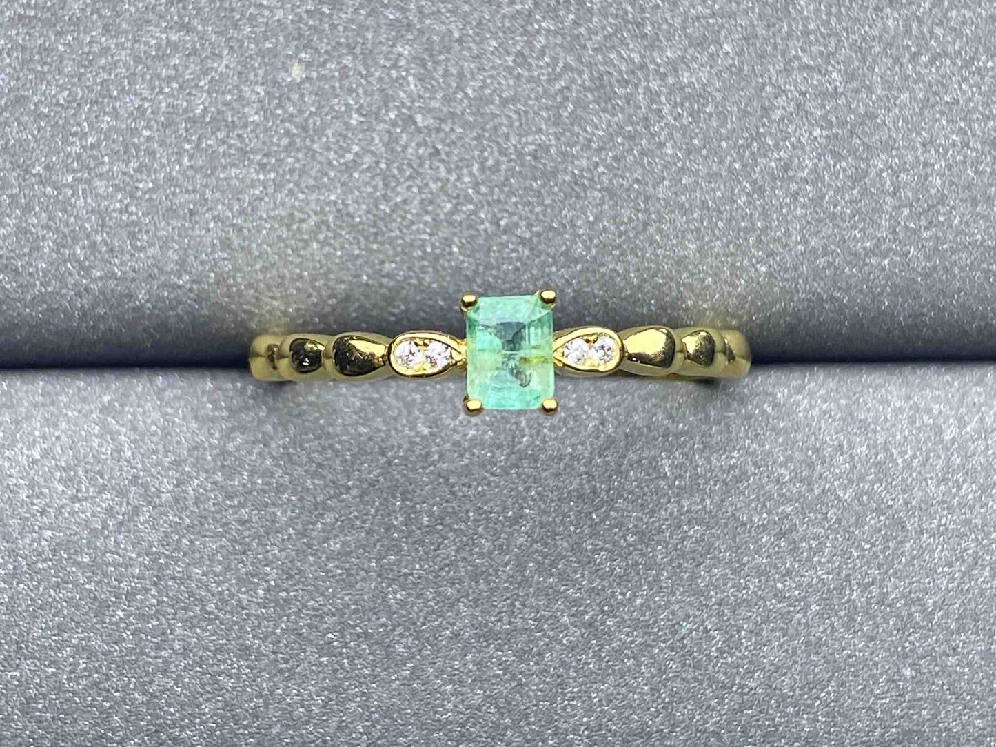3290 Emerald Ring