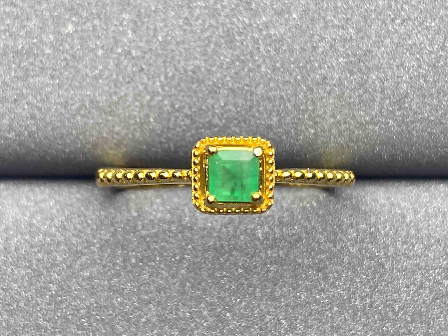 3318 Emerald Ring