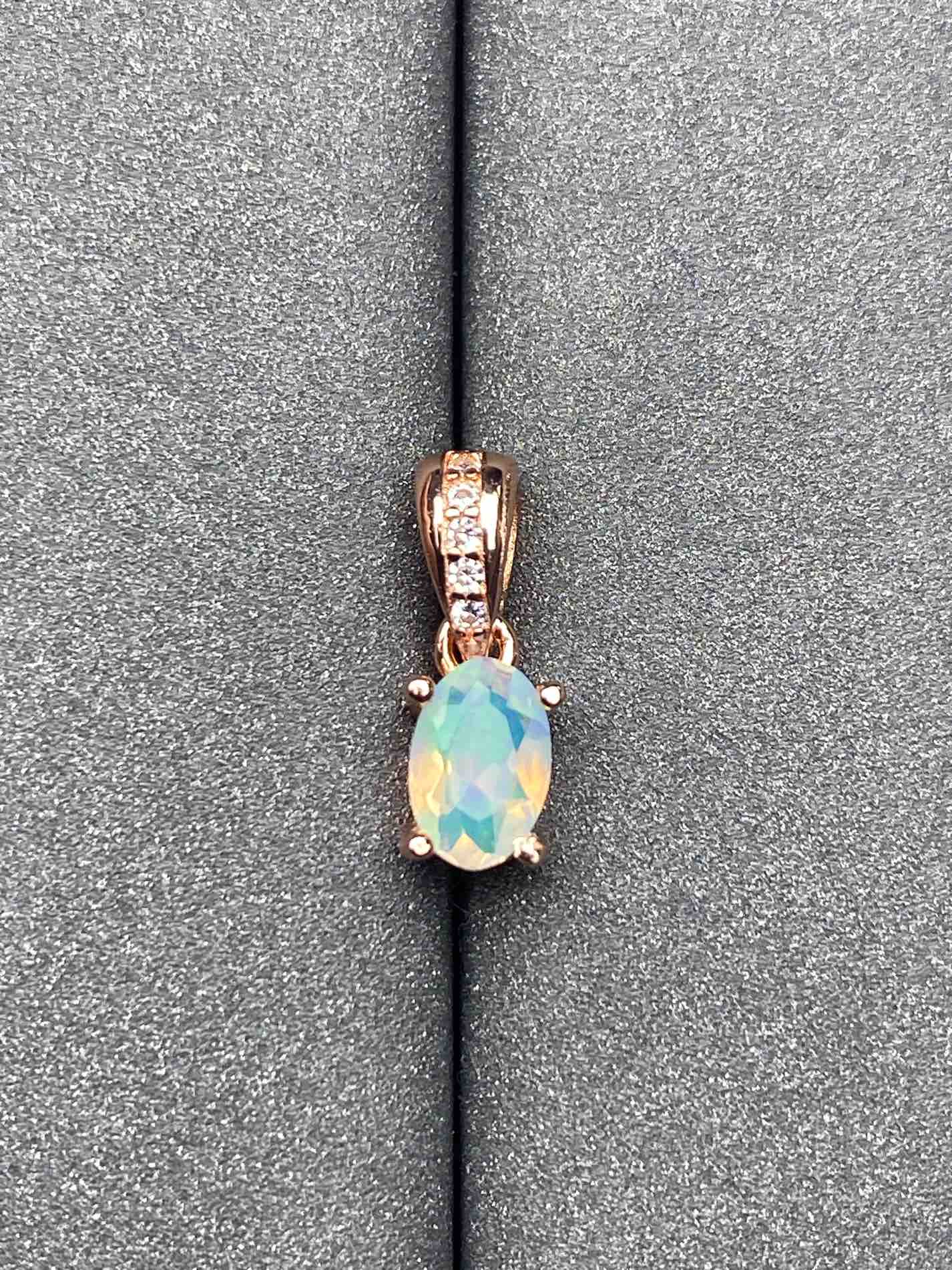 3465 Opal Pendant