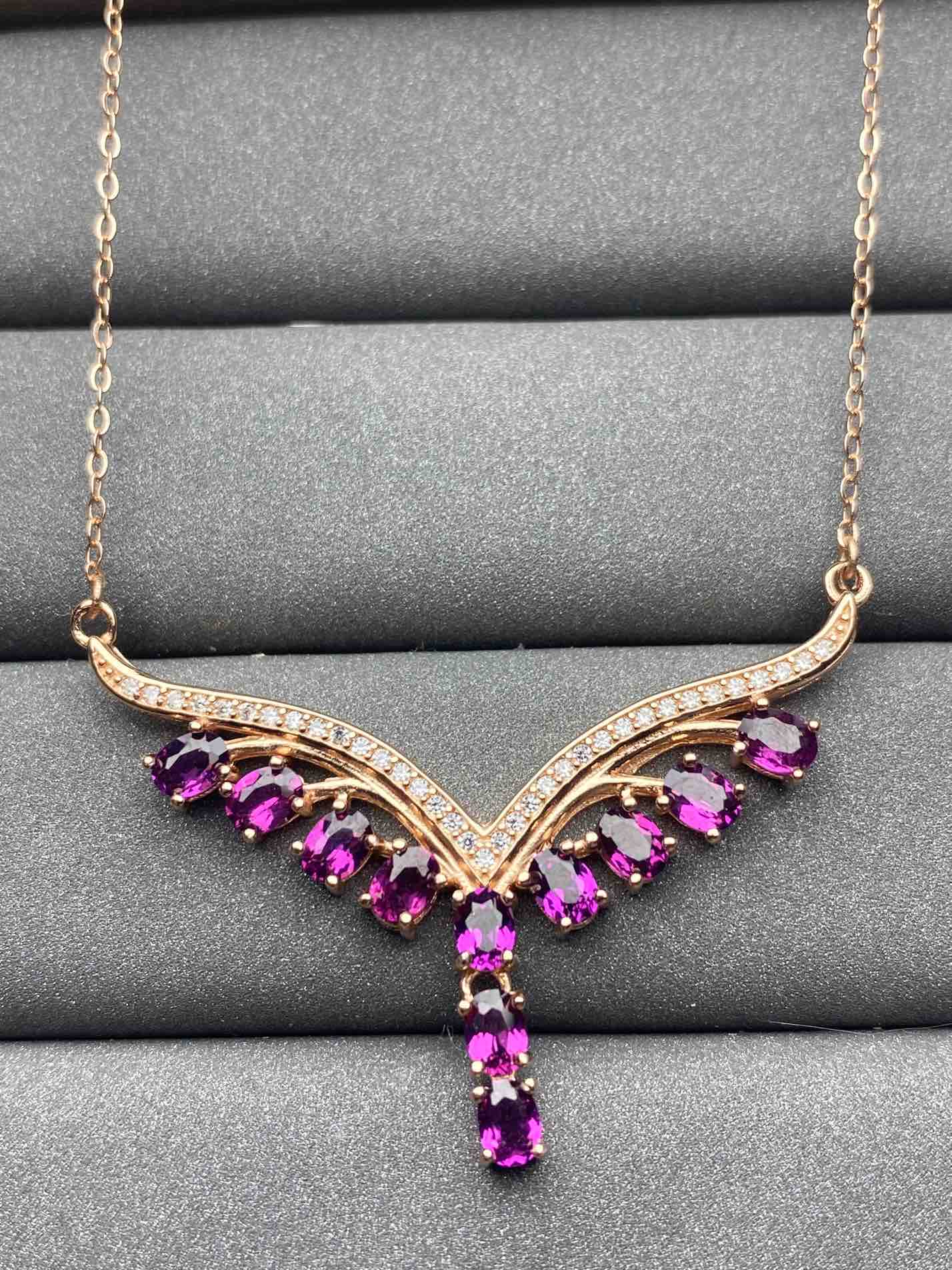 3542 Garnet Necklace